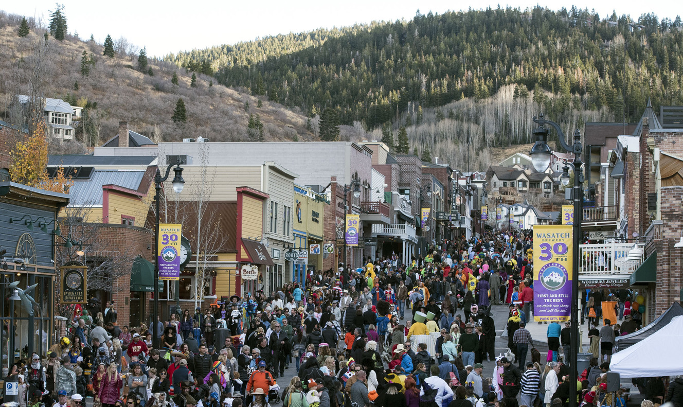 Hundreds of people wearing Halloween costumes stroll up and down Main Street in Park City on Monday, Oct. 31, 2016. (Photo: Nick Wagner, Deseret News)