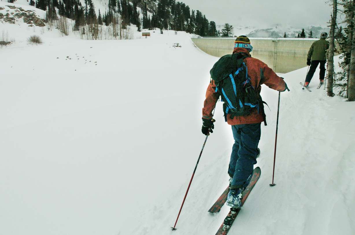 Ski Utah Interconnect guide Mark Menlove makes his way along the Upper Sol Bright trail during a tour Jan. 16, 2004. Photo: Jeffrey D Allred, Deseret News
