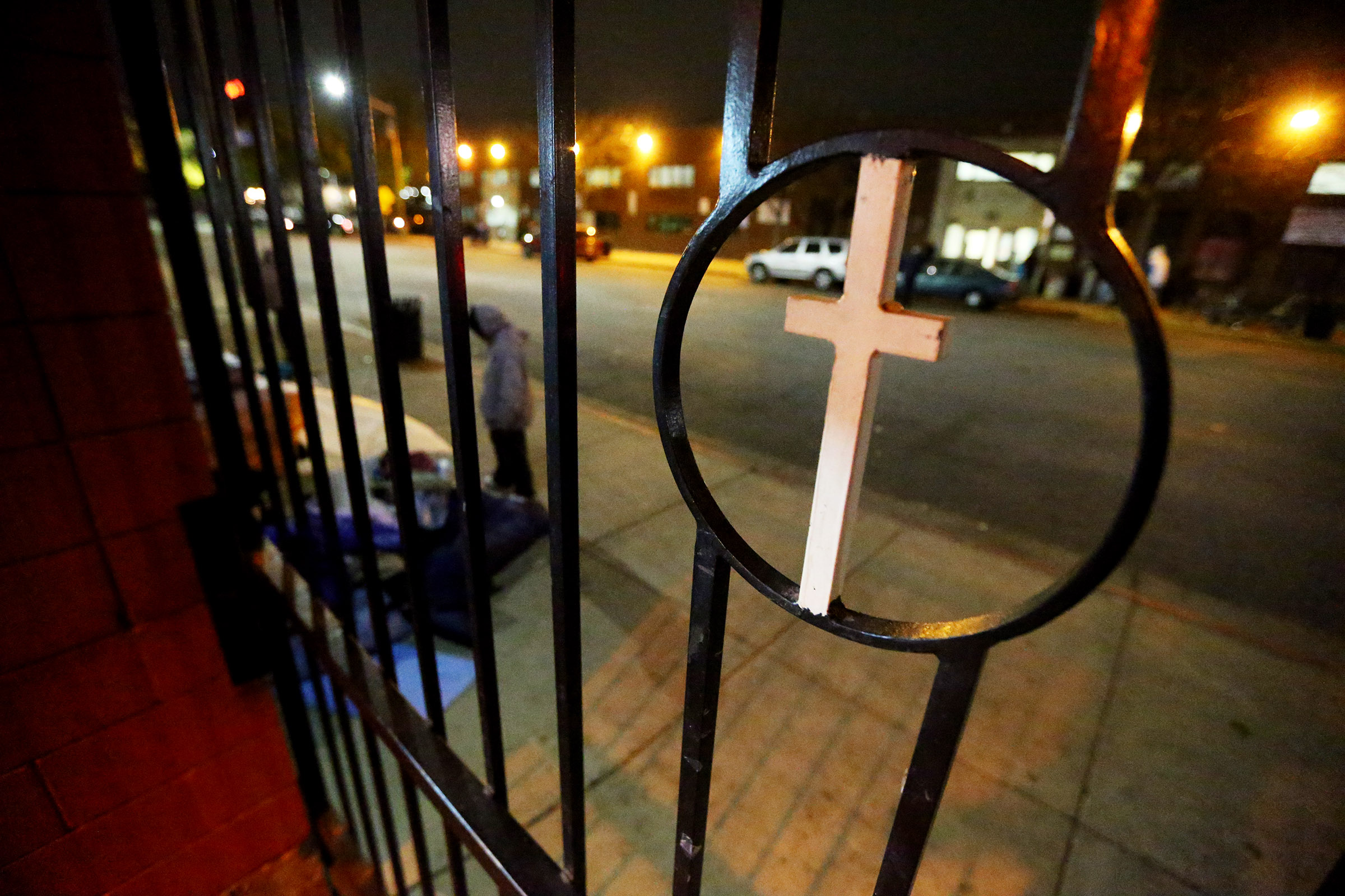 Volunteers survey hundreds of homeless people on their needs