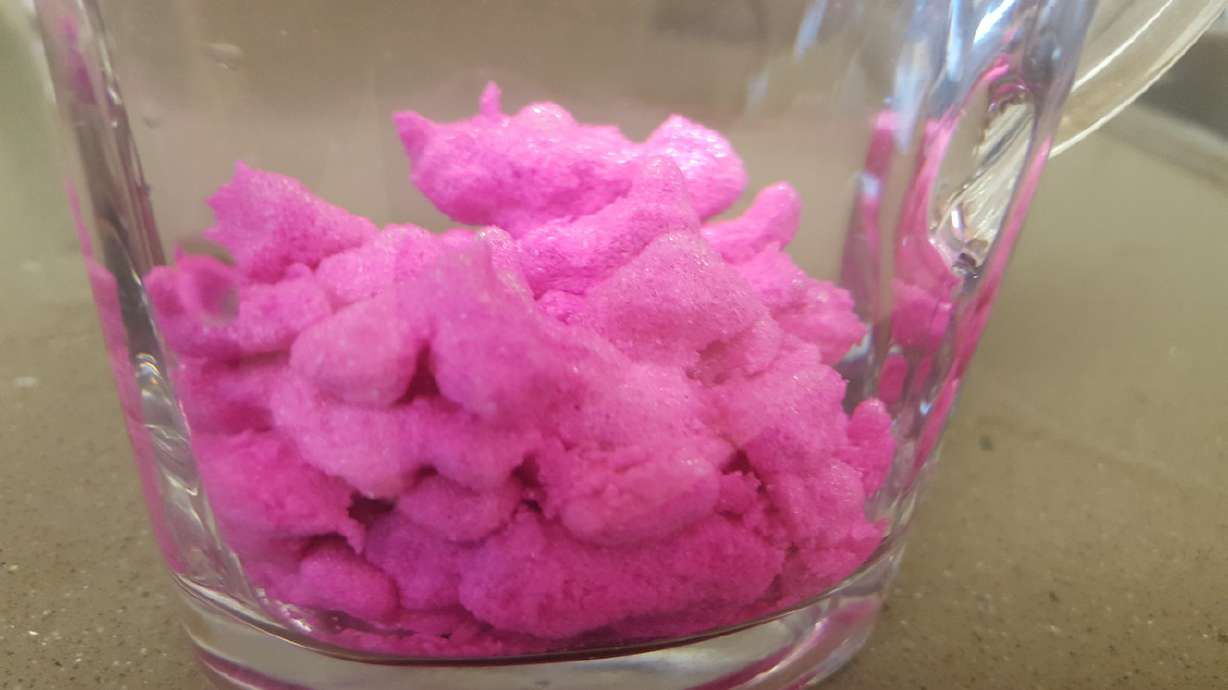 5 STEM activities you can do at home with 6 supplies or less