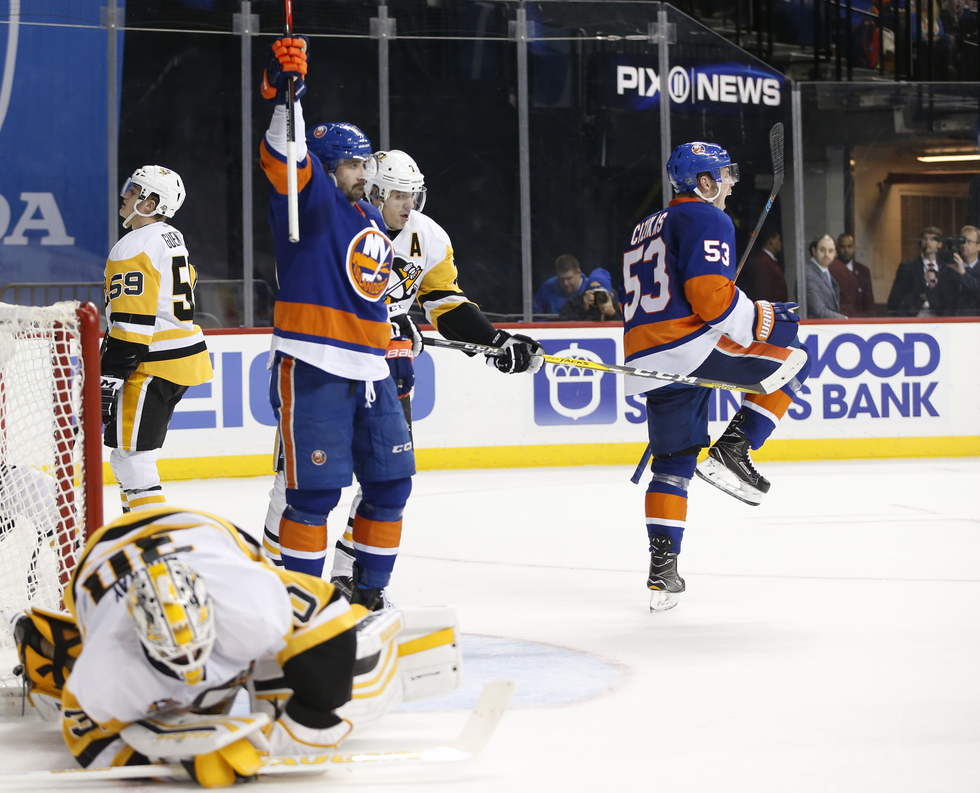 Lee scores with 27 seconds left, Islanders beat Penguins 5-3