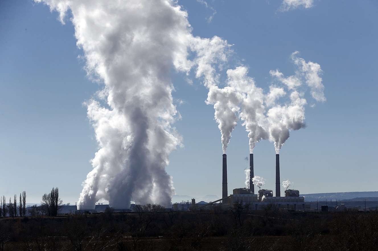 Utah gets grant to explore carbon storage sites for capturing power plant pollution