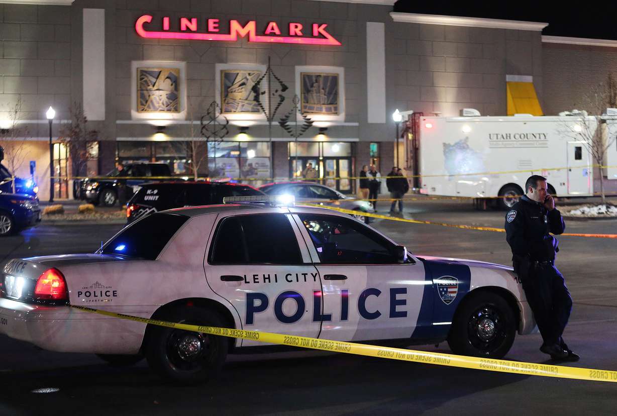 Police investigate the shooting of two people near Wal-Mart and Cinemark movie theater in American Fork on Sunday, Dec. 4, 2016. (Photo: Jeffrey D. Allred, Deseret News)