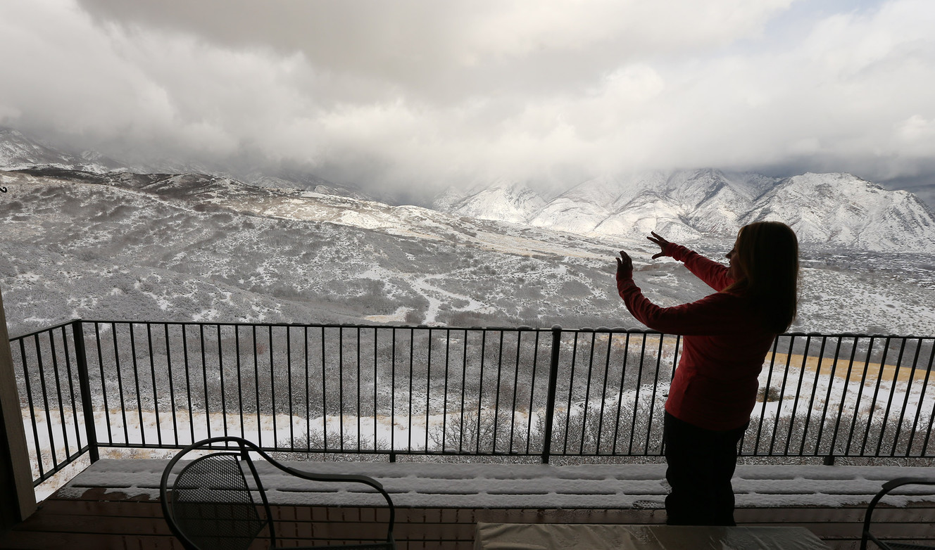 Residents pack Draper City Hall to 'Save the Hollows,' council delays vote