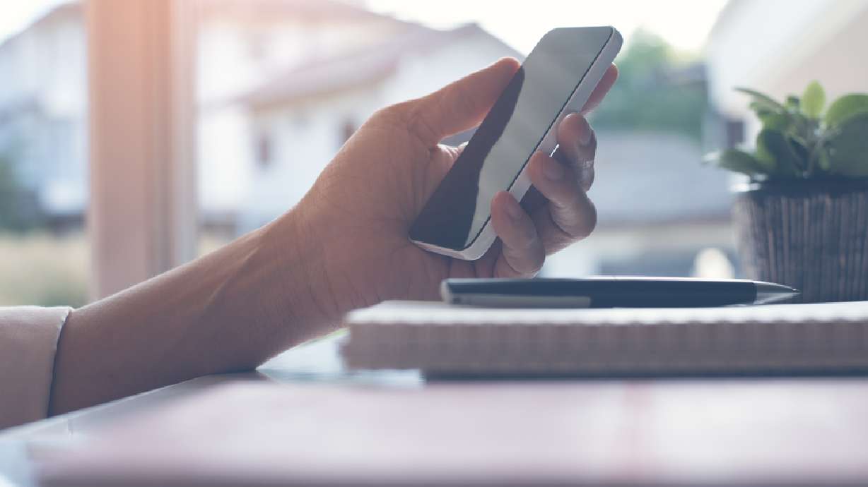 4 reasons to let your smartphone control your house