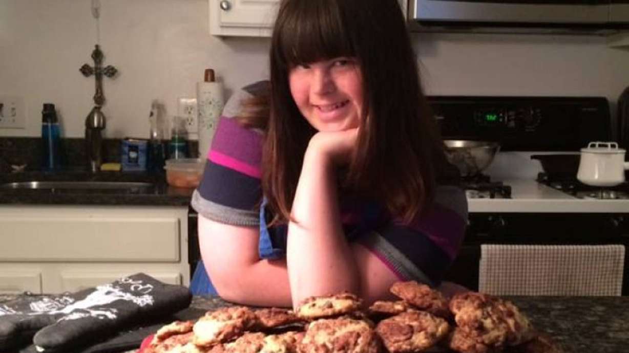 Woman with Down syndrome starts bakery, thousands of orders stream in