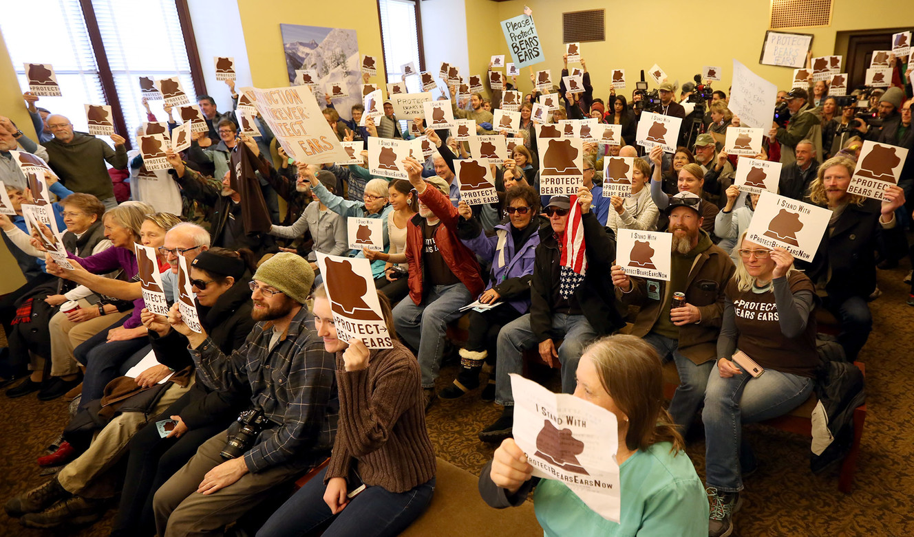Supporters of a potential Bears Ears national monument attend a rally at the state Capitol in Salt Lake City, Monday, Dec. 19, 2016. (Photo: Kristin Murphy, Deseret News)