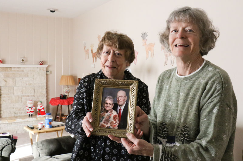 Husband, wife die within hours of each other