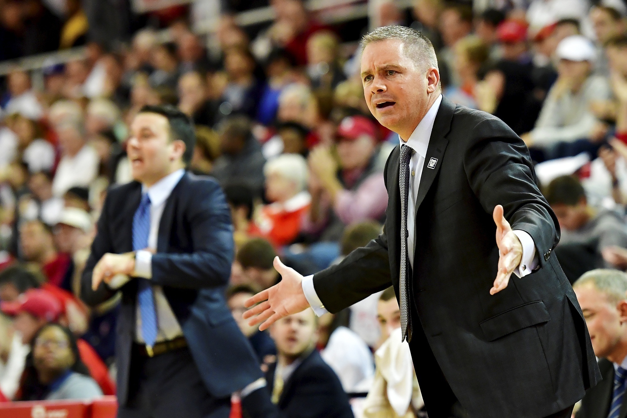 Butler team plane loses pressure, terrifying team, staff