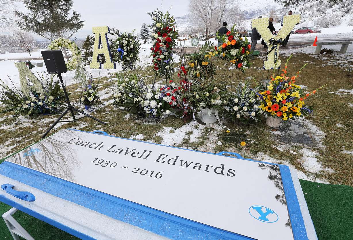 The flowers are placed prior to family and friends gathering at Eastlawn Memorial Hills Cemetery in Provo for former BYU football coach LaVell Edwards on Saturday, Jan. 7, 2017. (Photo: Scott G Winterton, Deseret News)