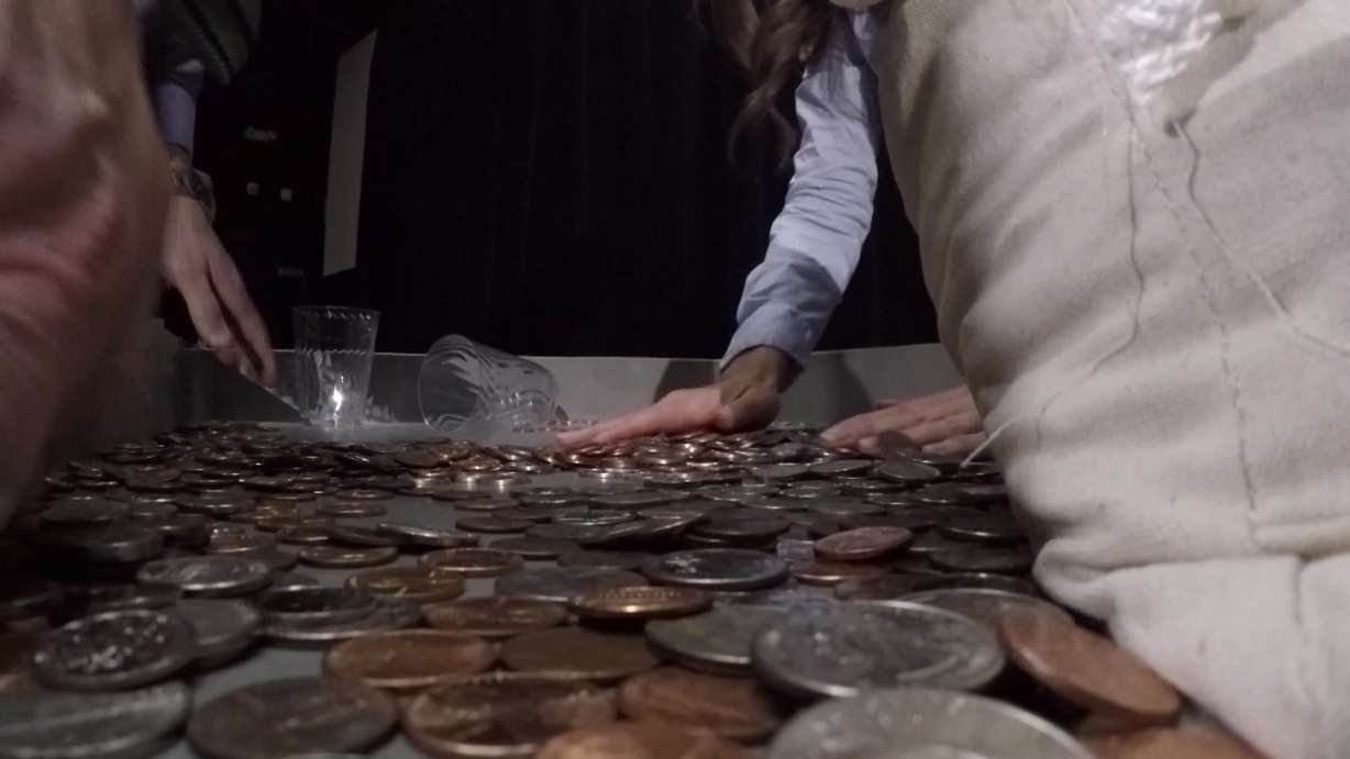 Coin counting machine experiment: How accurate are they?