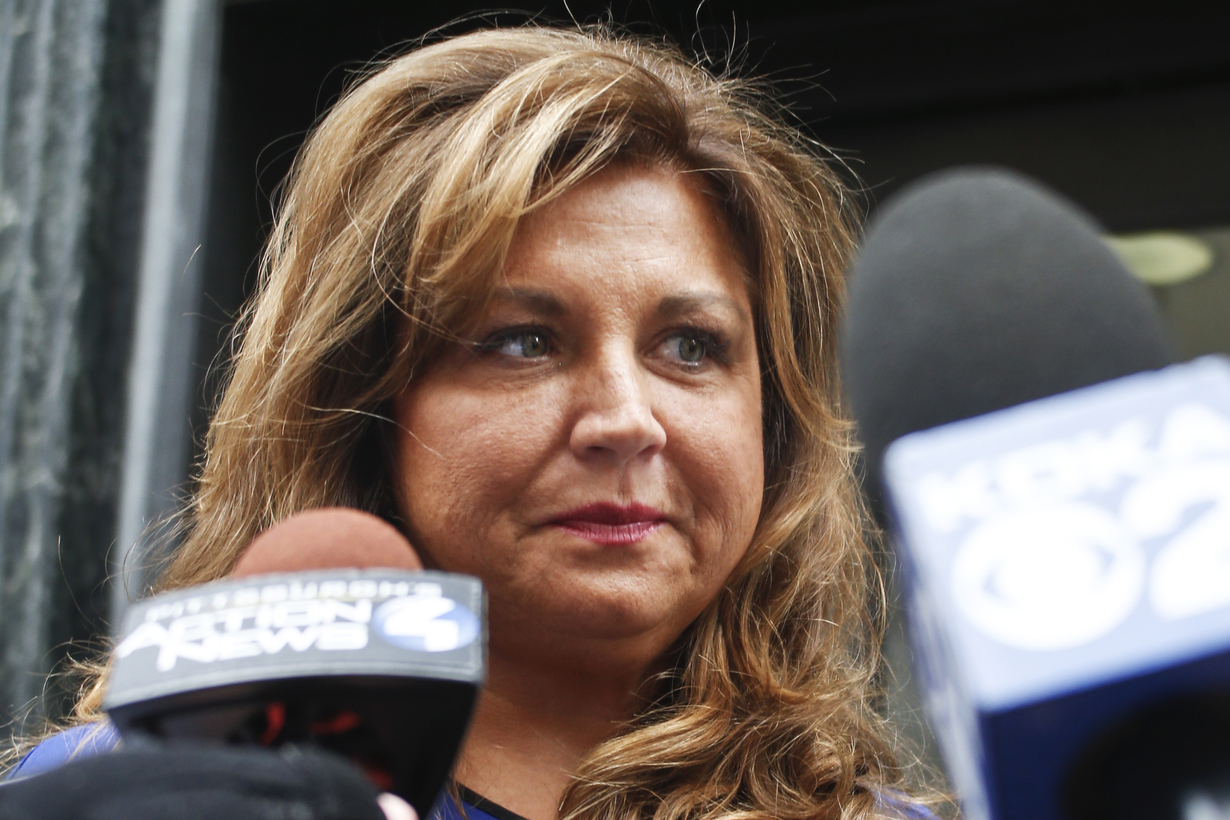 Prosecutor: 'Dance Mom' should be imprisoned for fraud