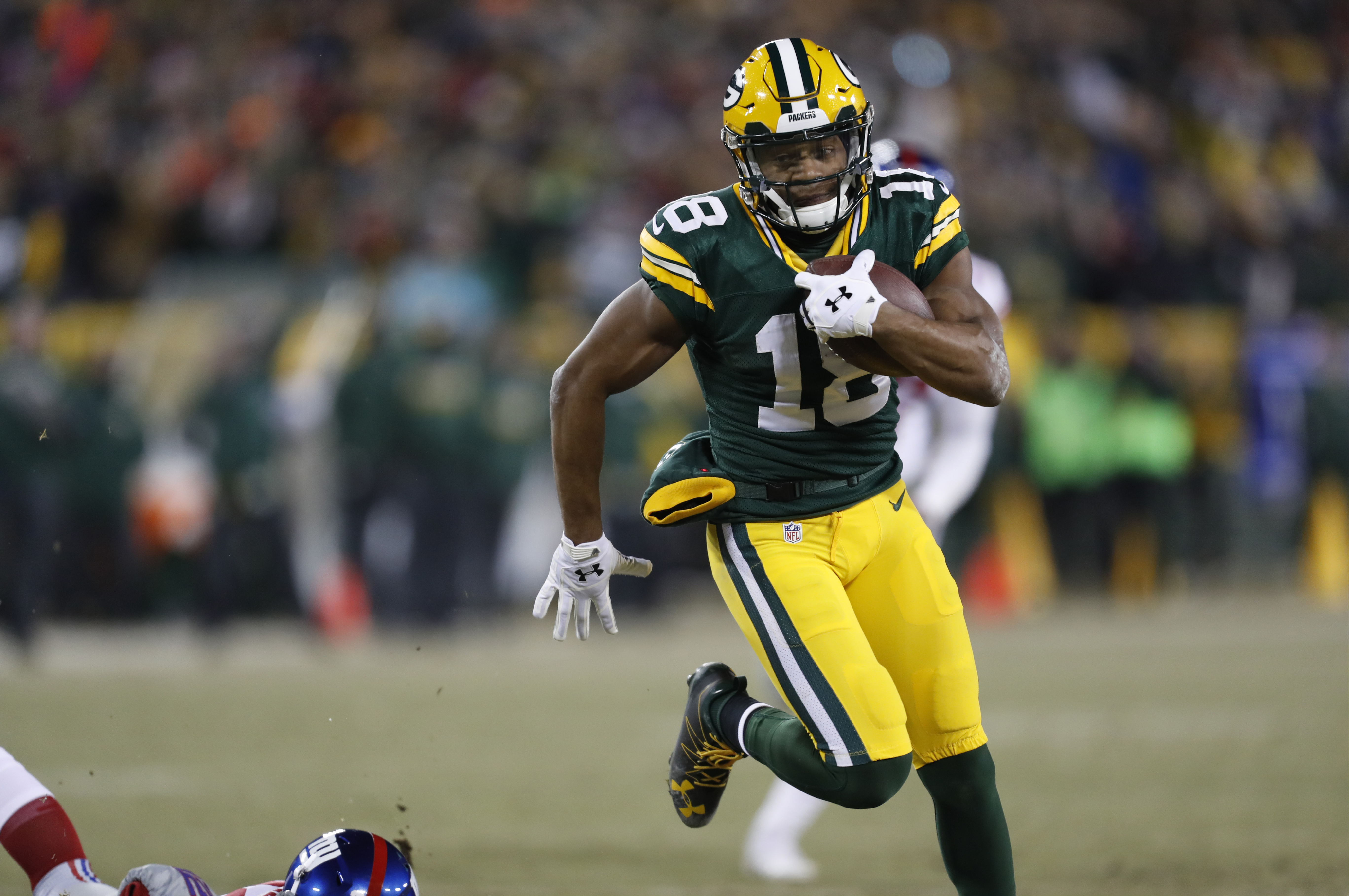 Packers add WR depth, sign Max McCaffrey from practice squad