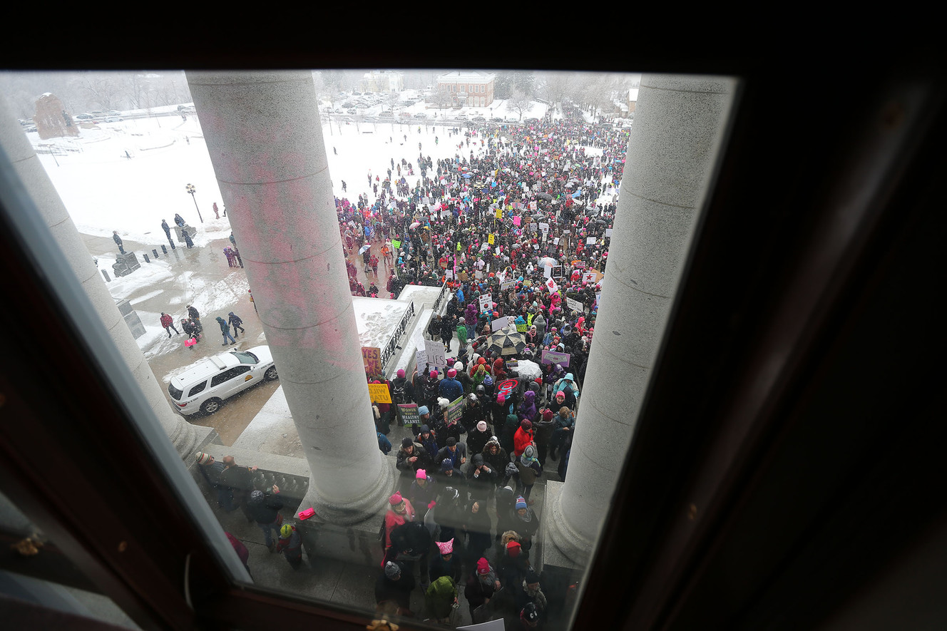 Women's March overshadows Legislature's opening day