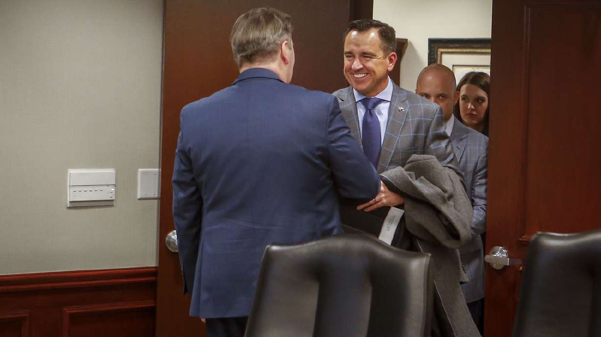 House Speaker offers proof he didn't attend secret meeting