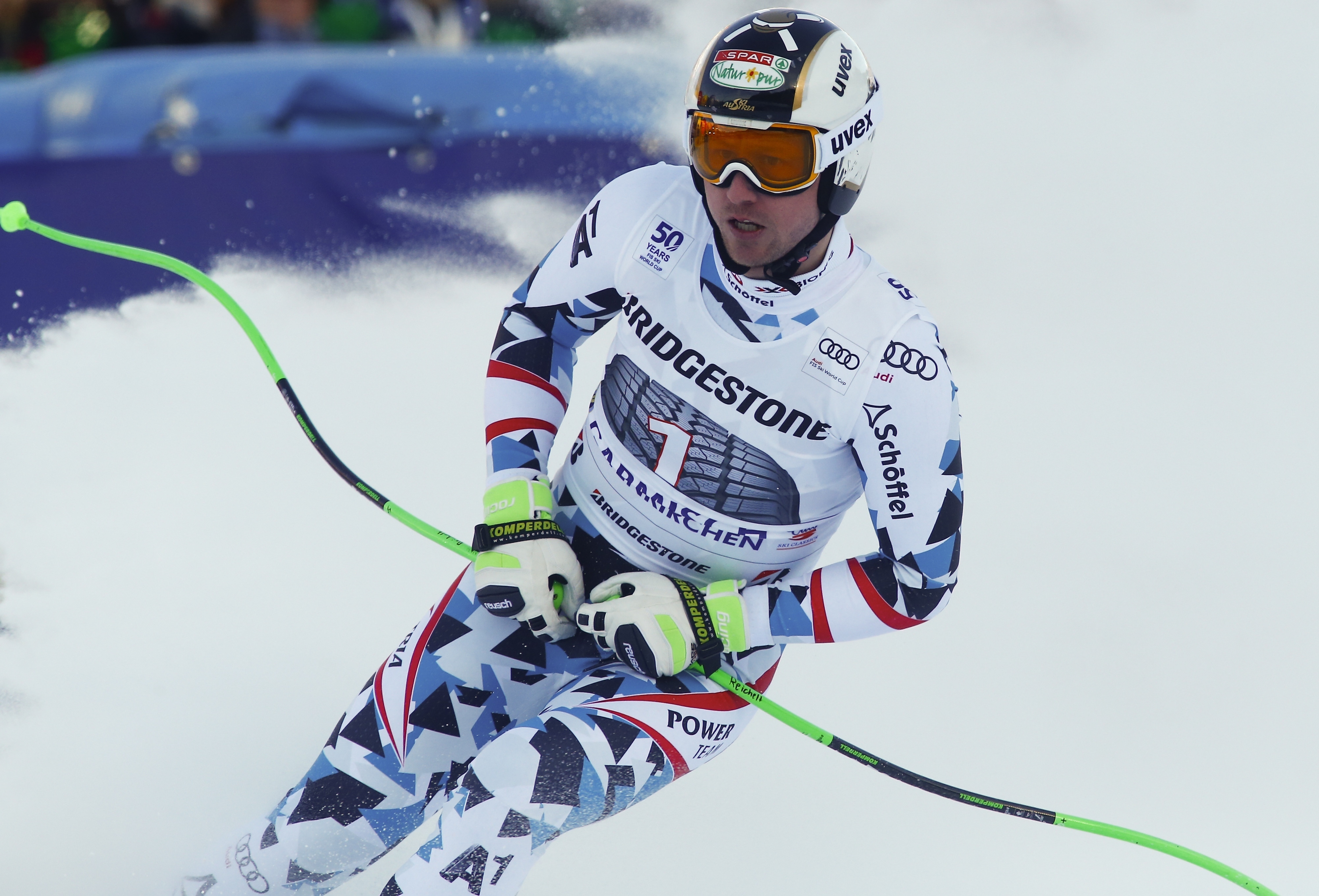 Hannes Reichelt leads from start to win World Cup downhill