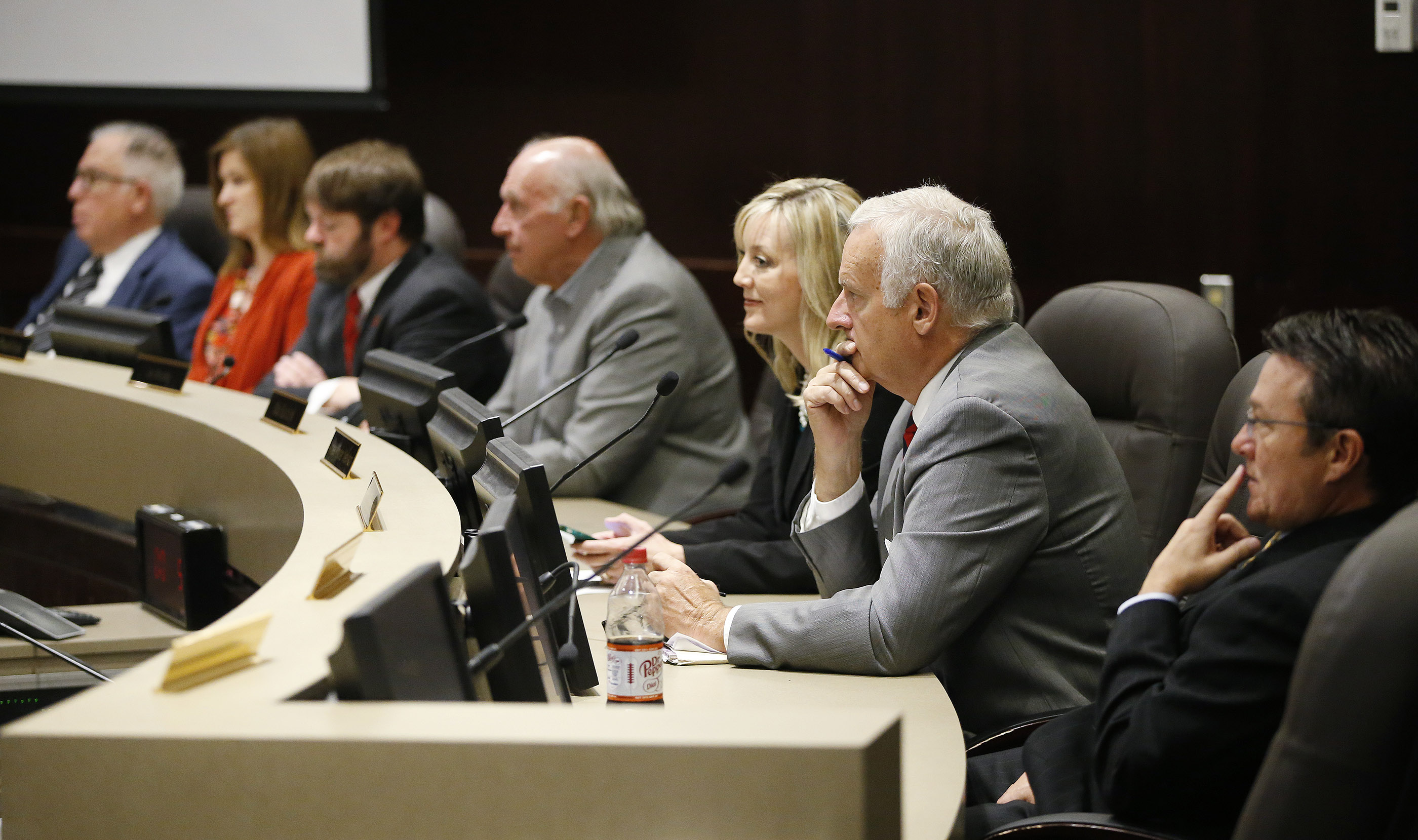 SL County Council urges revocation of Trump's refugee and immigration order