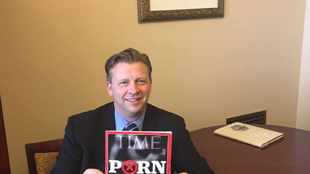 SB 185 to open pornography producers to civil lawsuits