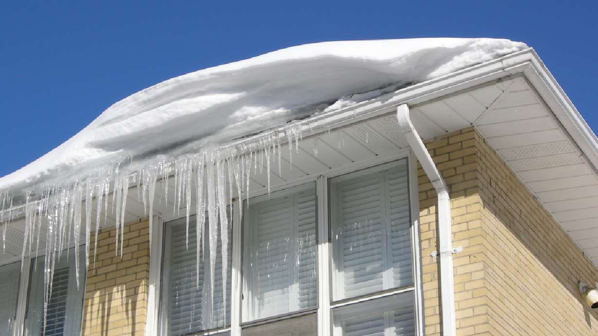 What you should know about falling icicles and how to stay safe