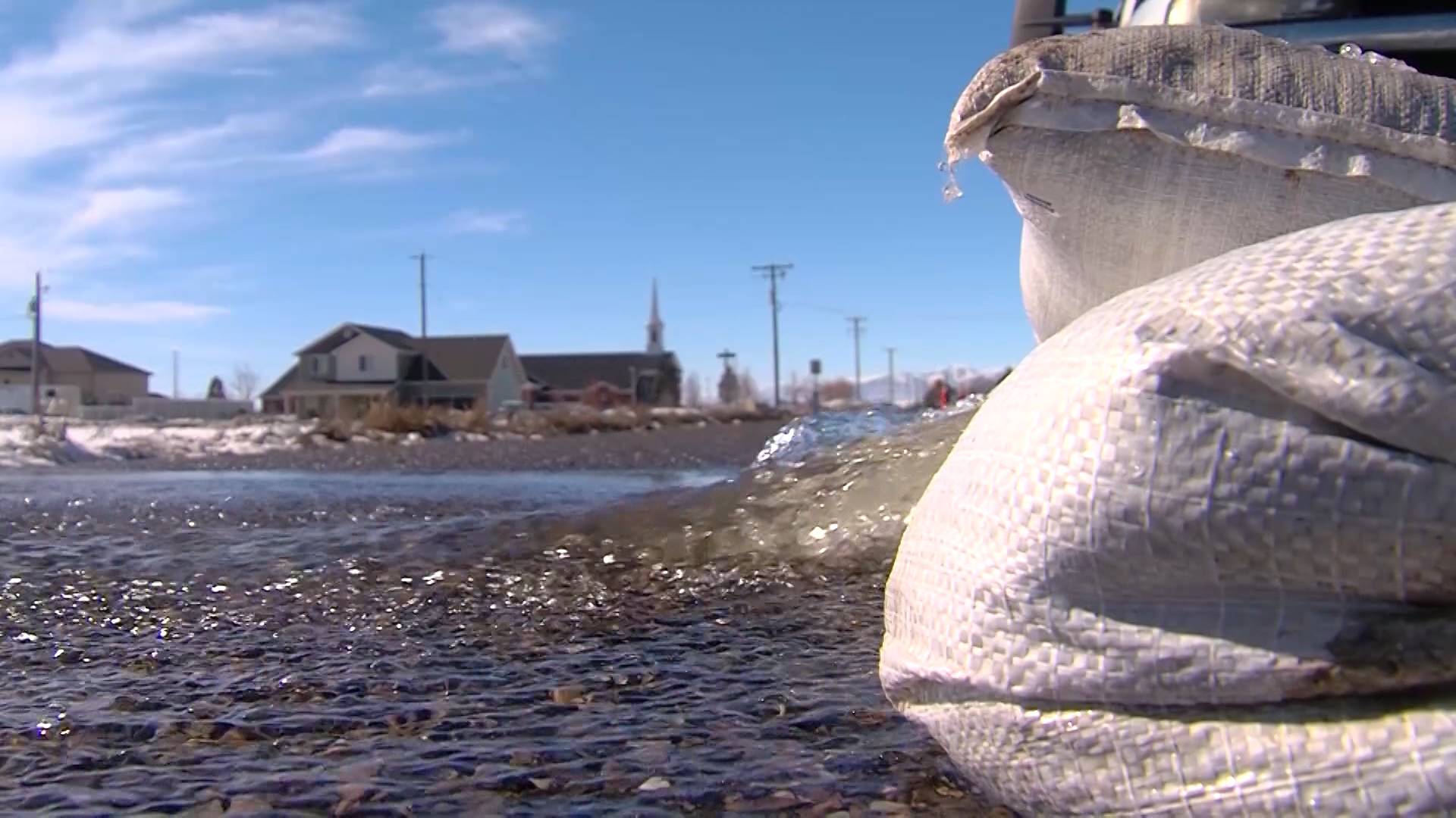 7 tips for salvaging carpets and clothes after a flood