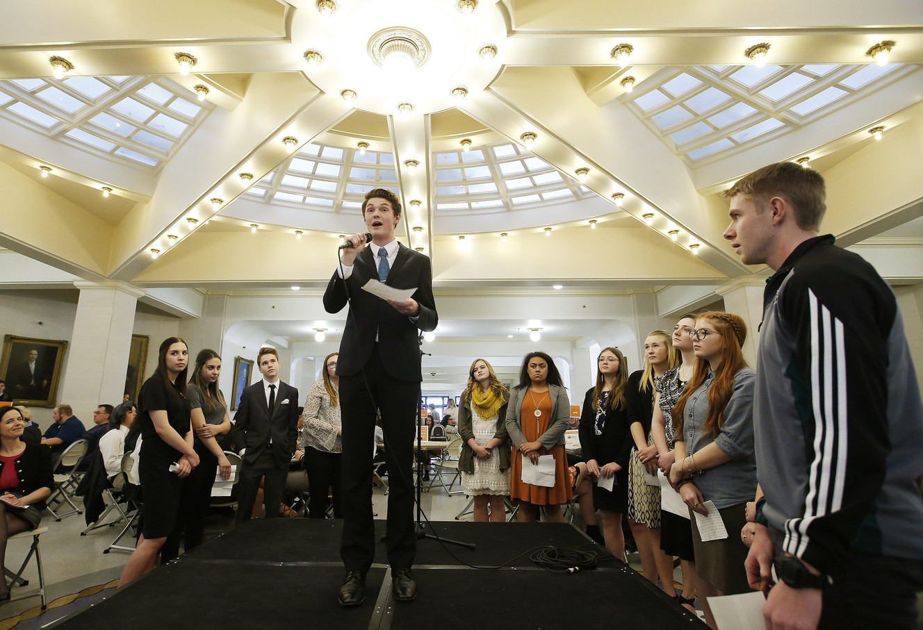 High schoolers crash Capitol to warn peers about addiction