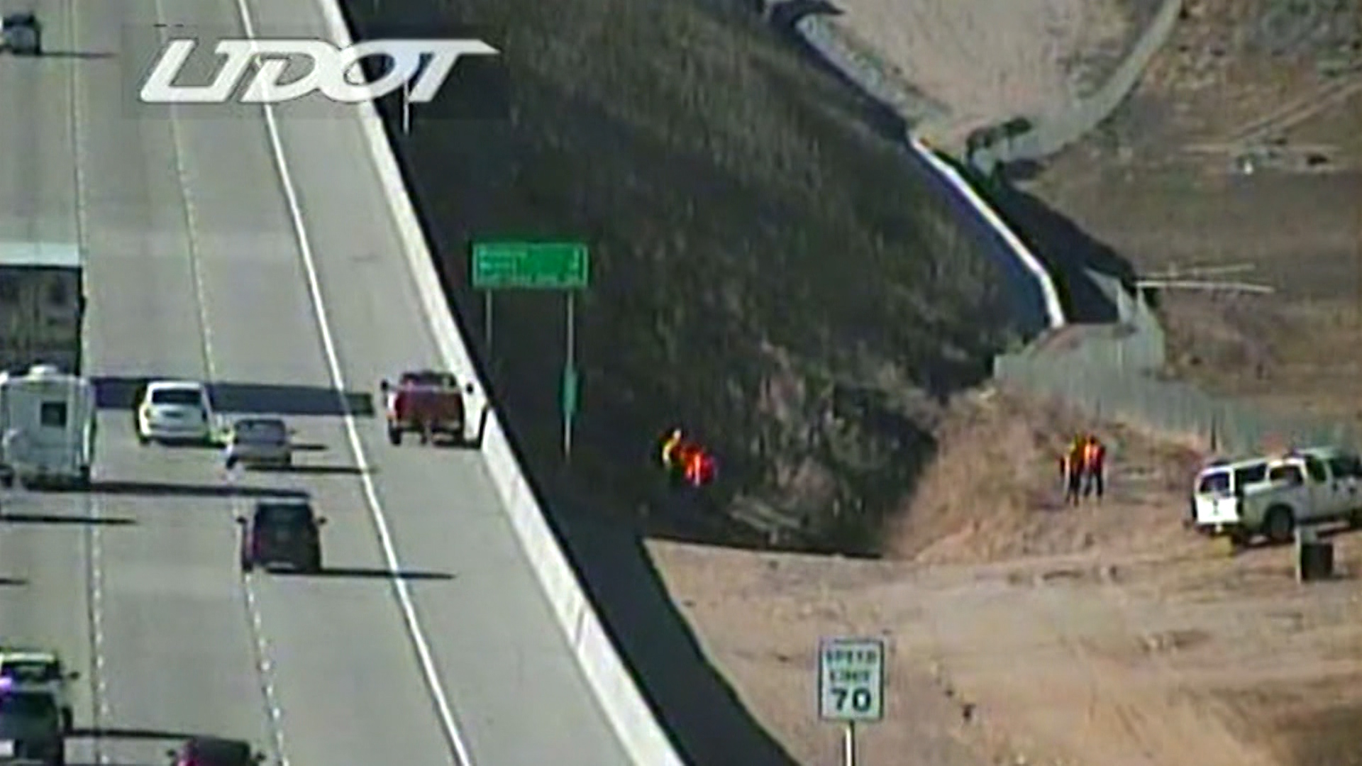 Crews work to fix Lehi sinkhole near Interstate 15