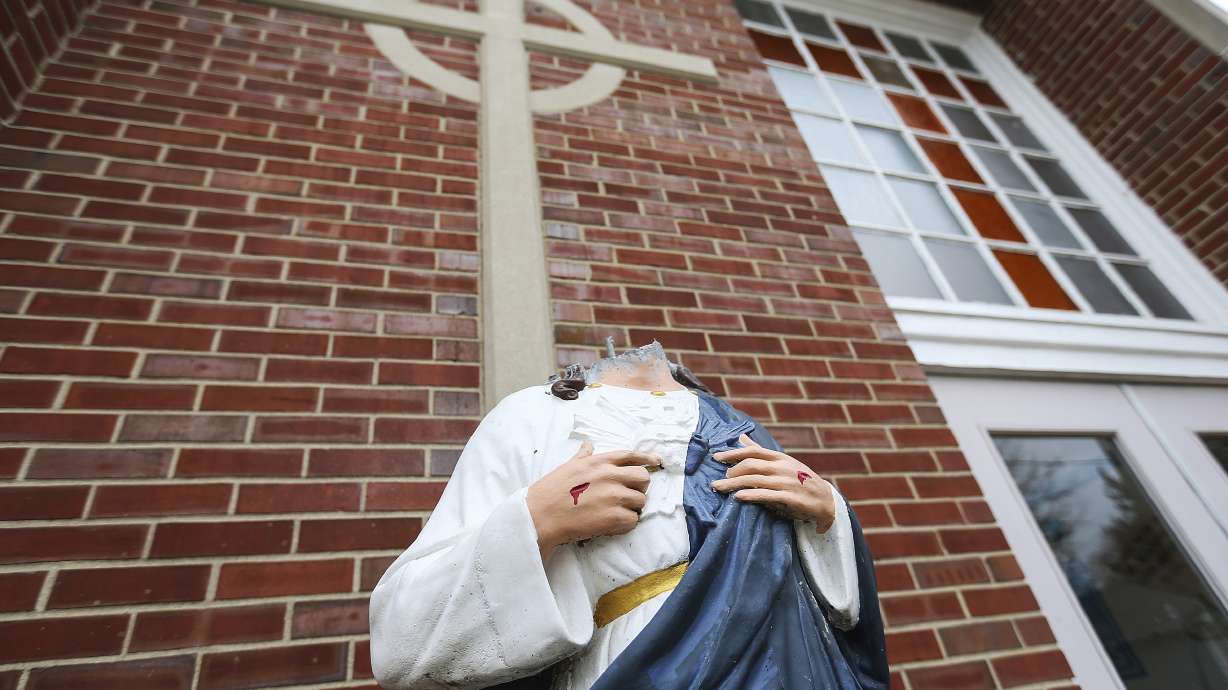 Pastor: Jesus statue vandalized twice at Indianapolis church