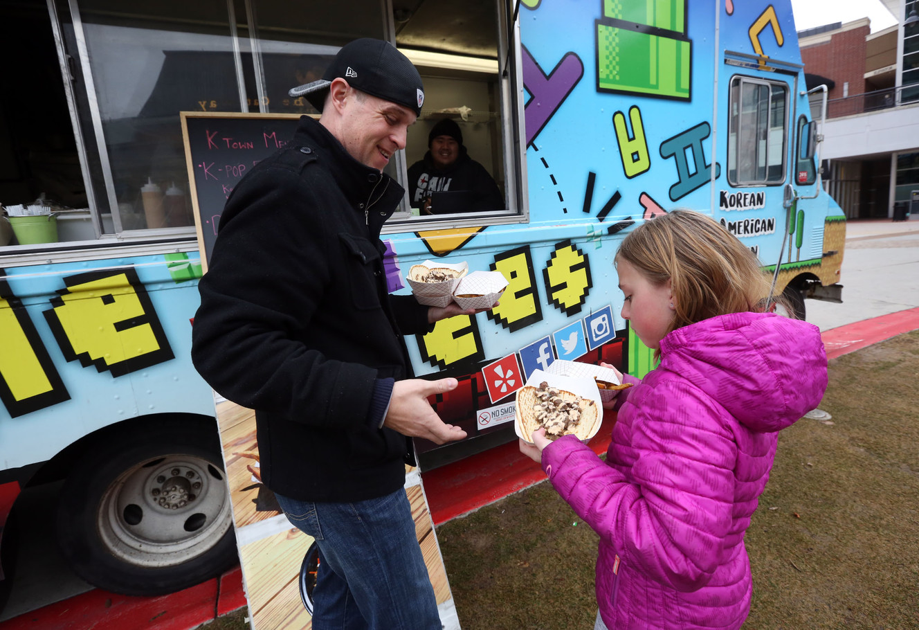 Lawmaker Wants To Fuel Food Trucks Success By Simplifying