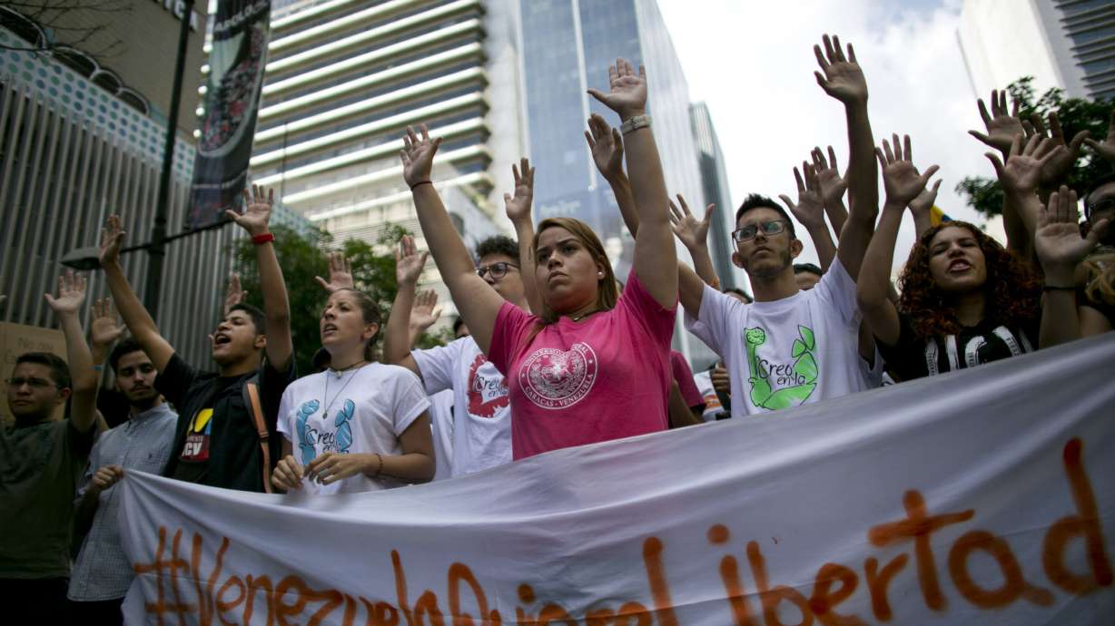 AP Analysis: In Venezuela, short on food, short of hope