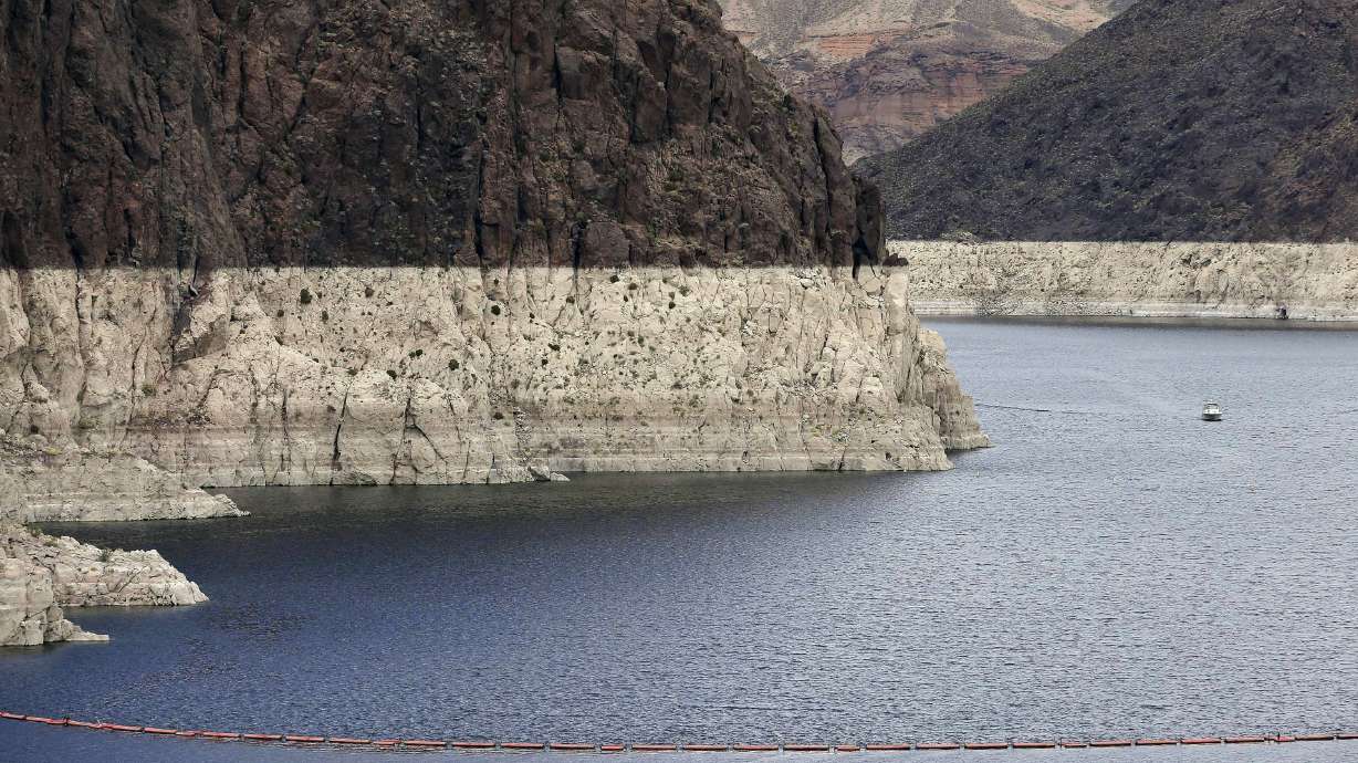 Study: Global warming shrinking Colorado River