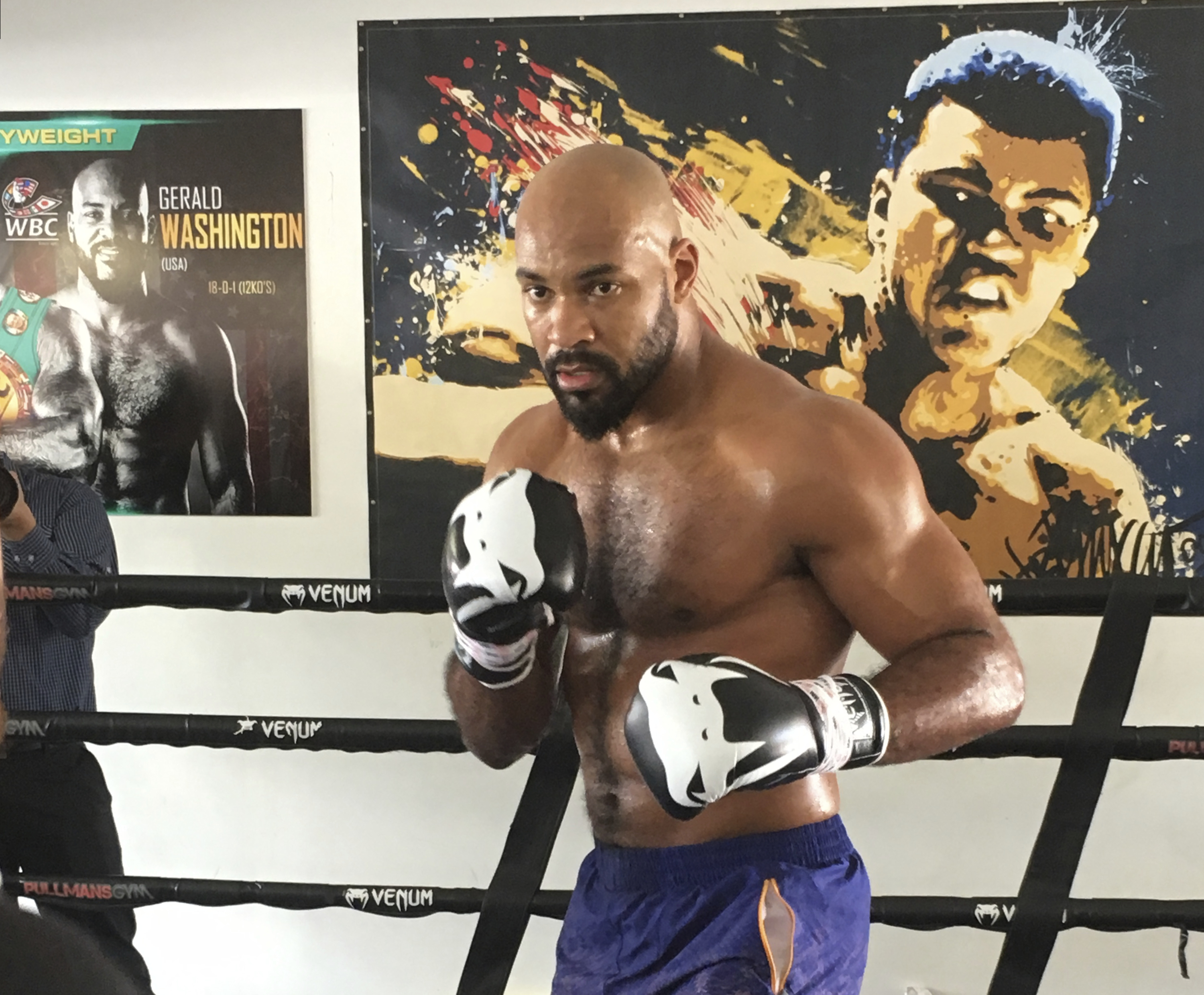 Washington fights for heavyweight belt after Navy, football