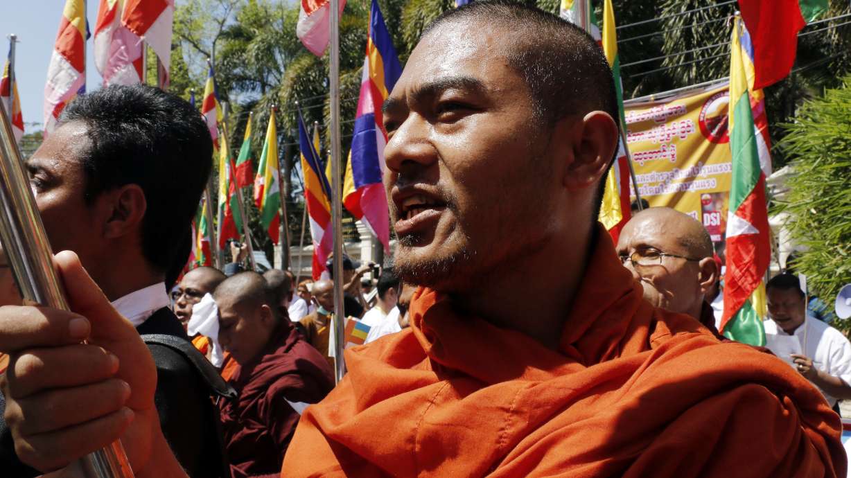 Myanmar nationalist monks protest Thai crackdown on sect