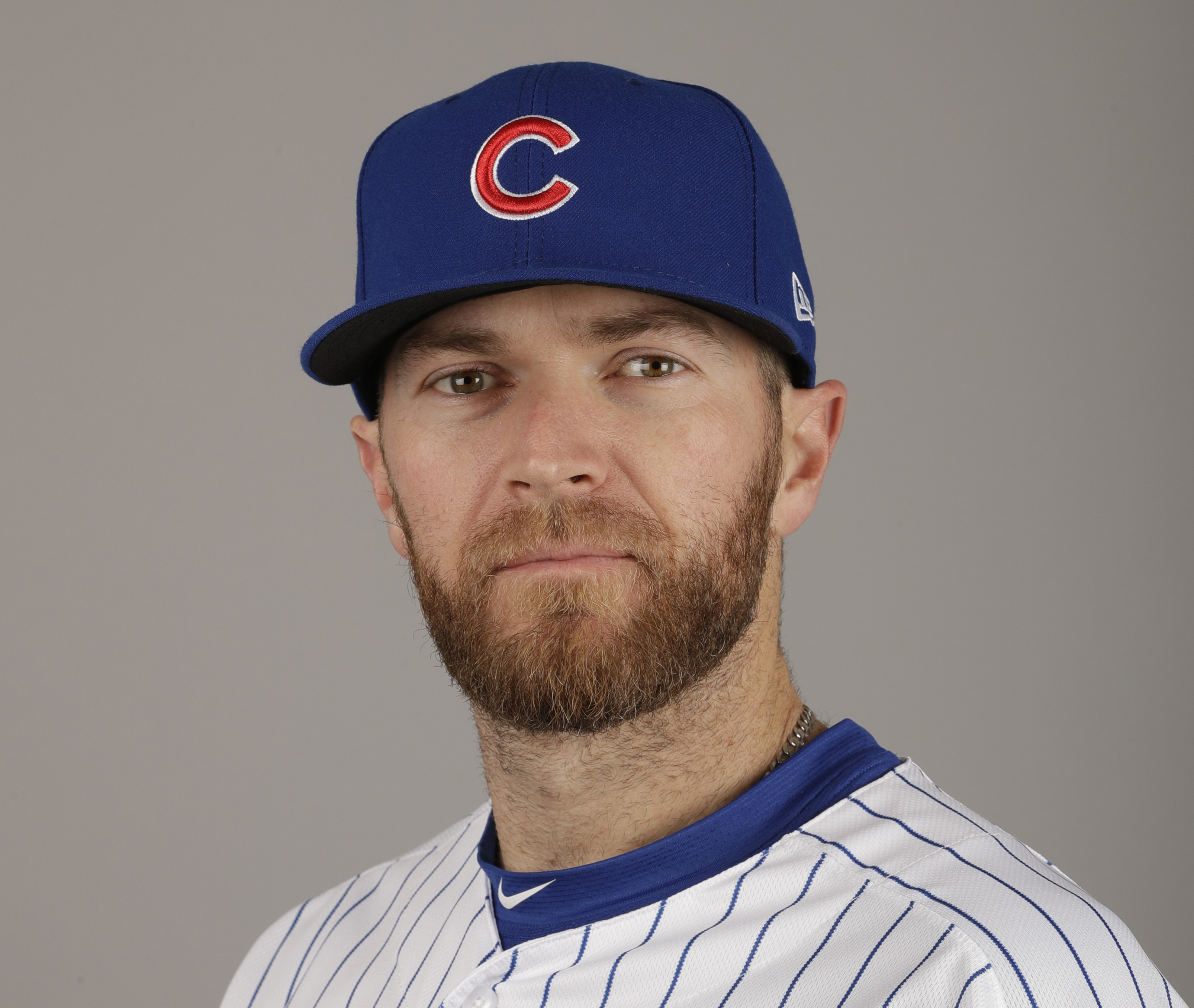 Cubs closer Wade Davis reunited with manager Joe Maddon