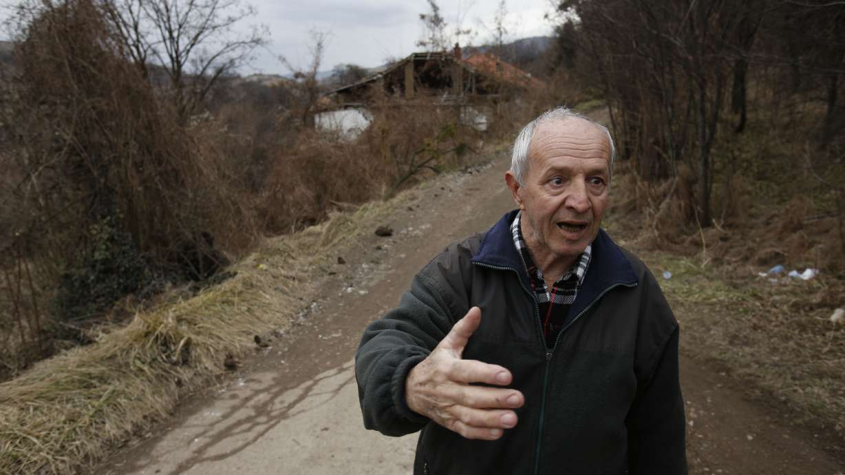 Bosnia: landslide forces home evacuations, road closure