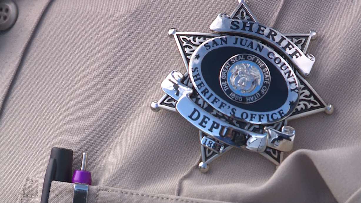 Officials: 4 killed in San Juan County plane crash