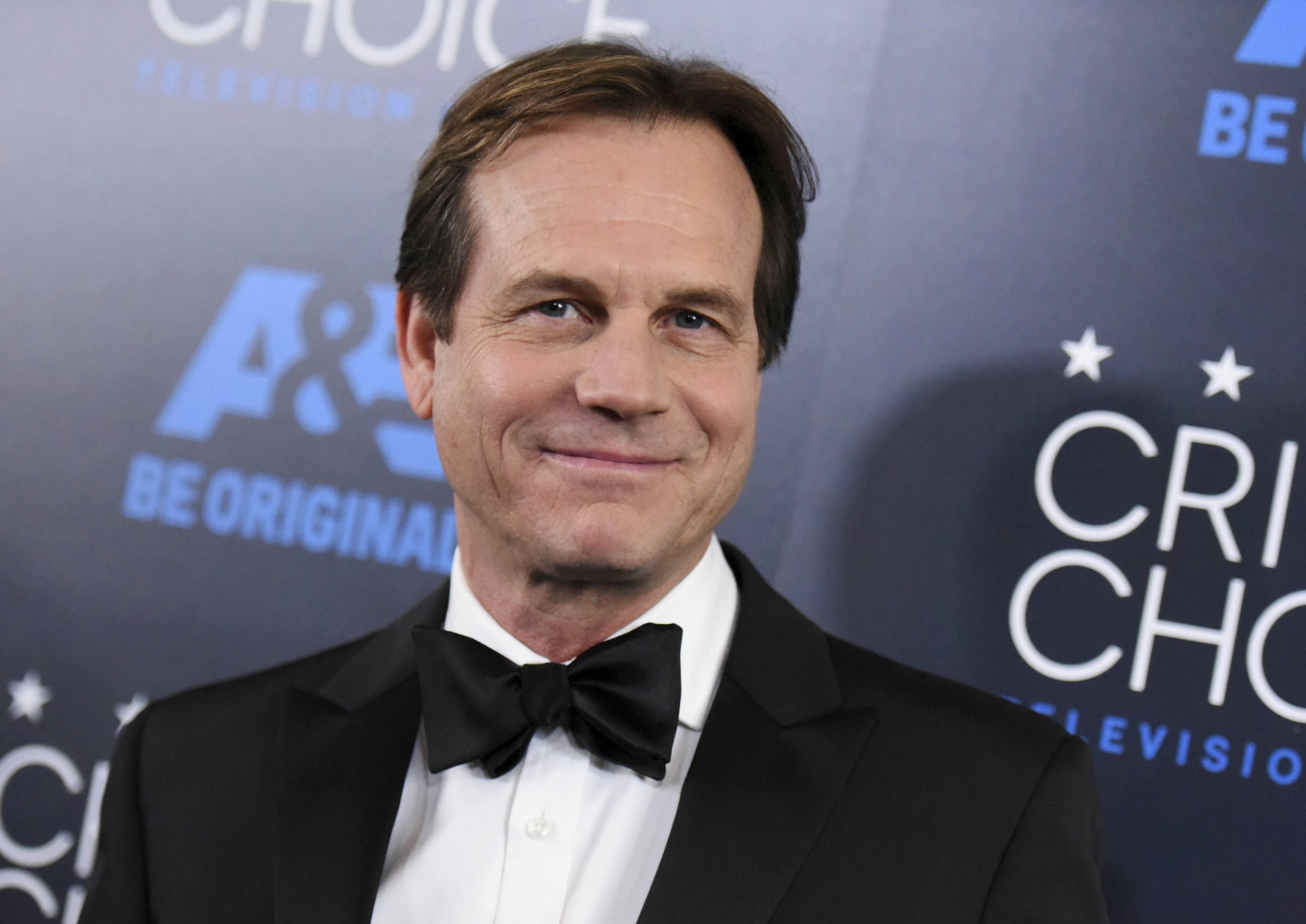'Apollo 13' and 'Titanic' actor Bill Paxton dies at 61