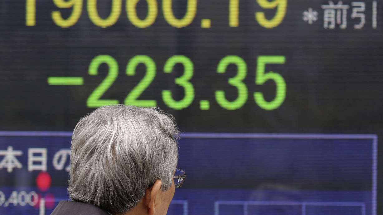 Asian markets lower as investors look to Trump speech