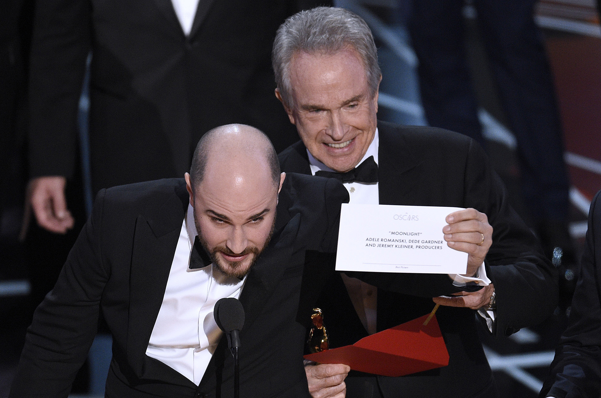Oscar envelopes explained: How presenters get winning names