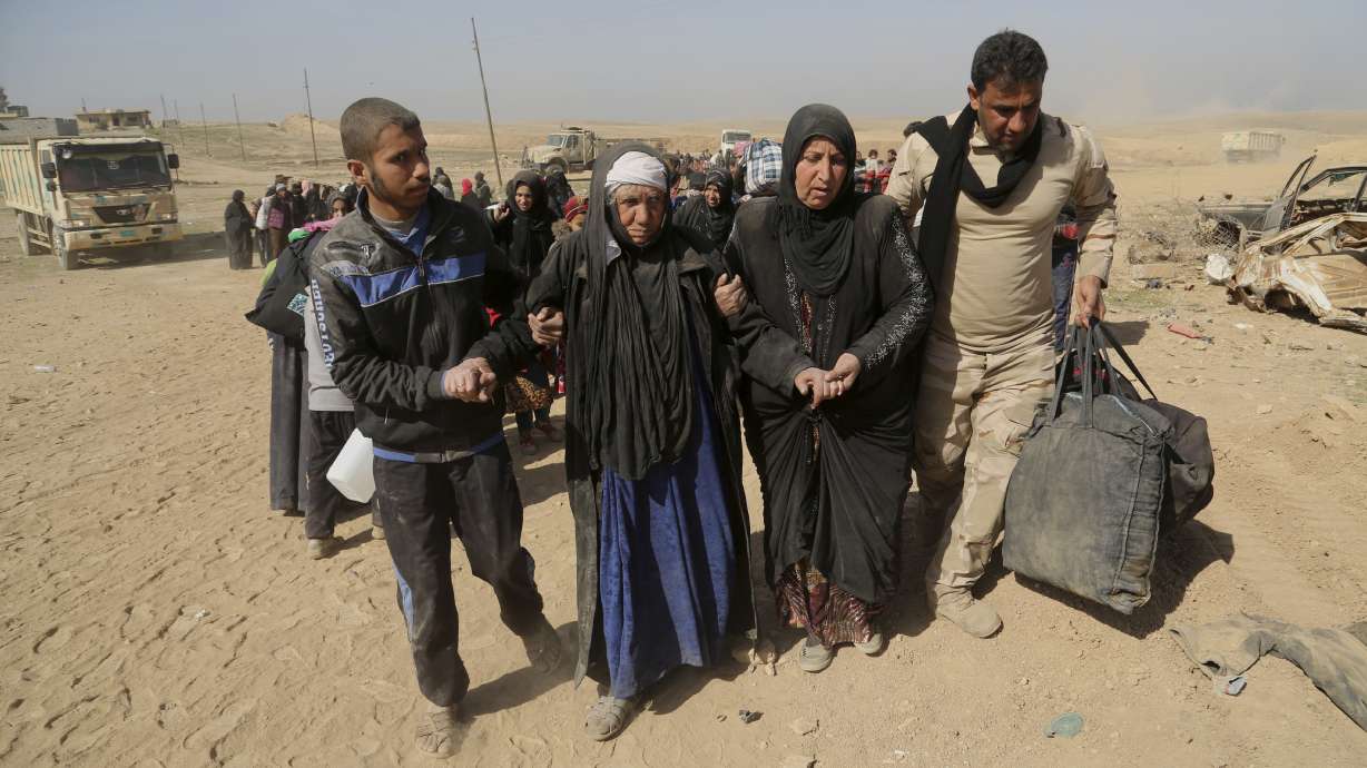UN: 8,000 flee as Iraqi forces fight IS in western Mosul