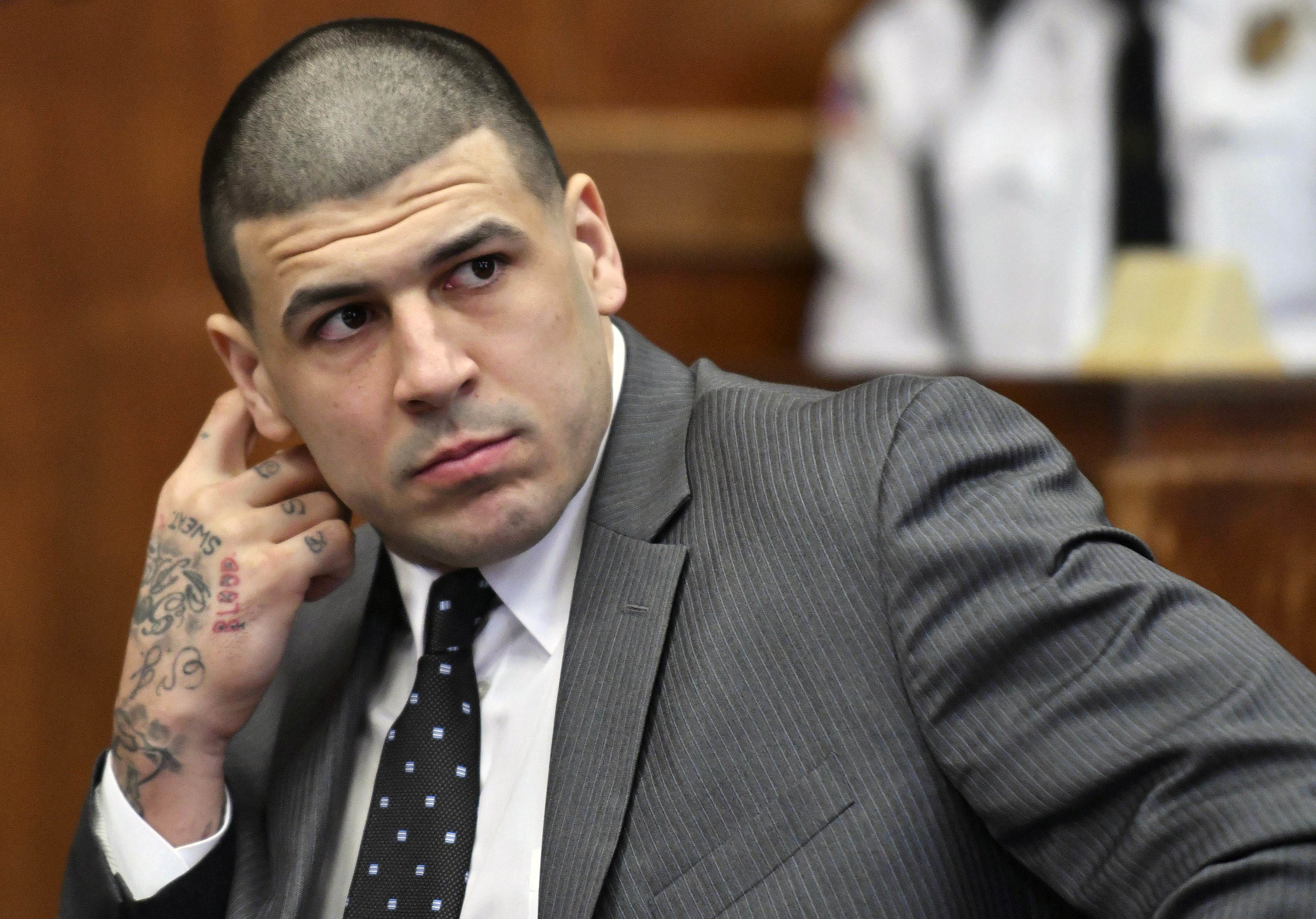 Defense: Killer of 2 is star witness, not Aaron Hernandez
