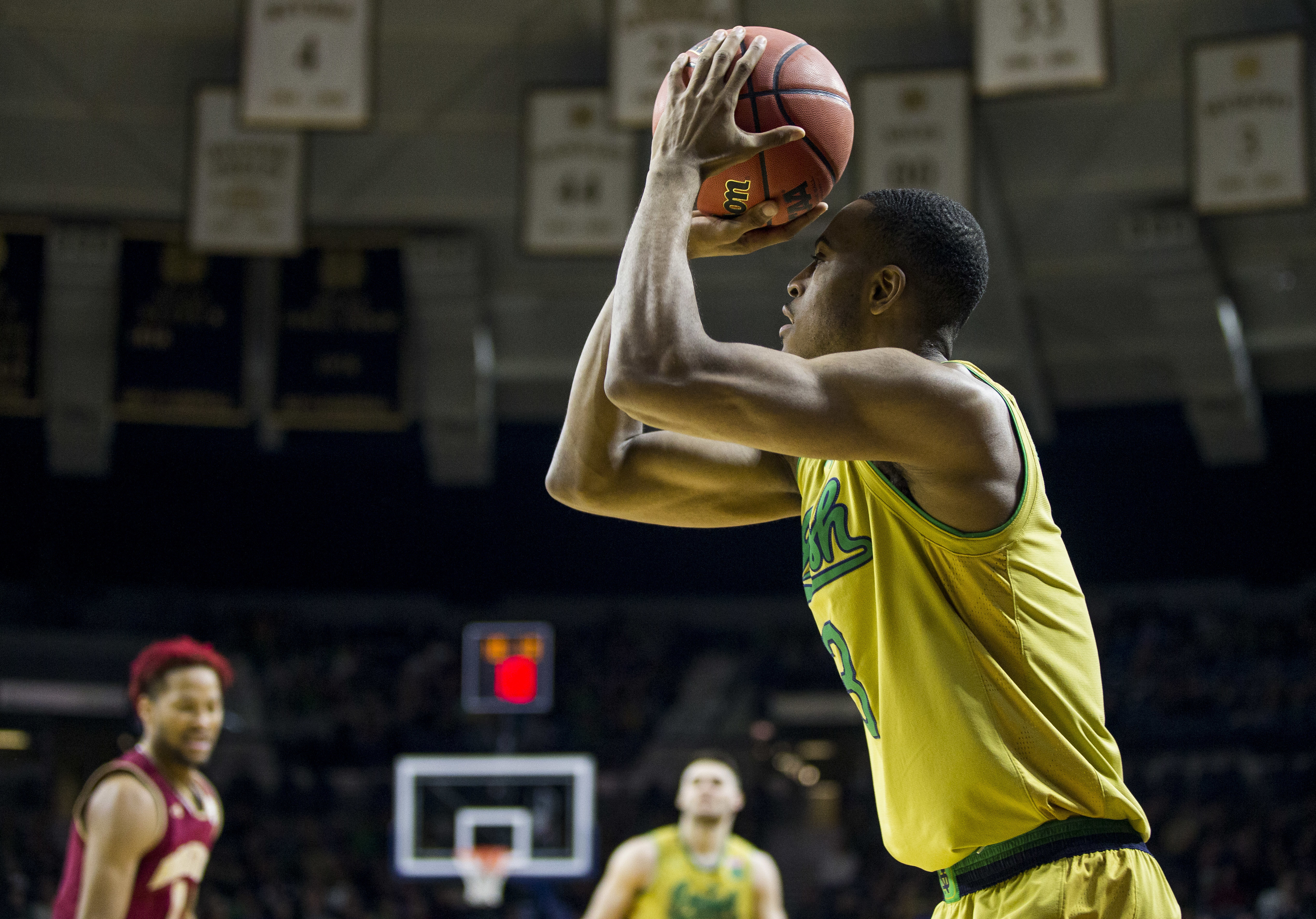 Beachem leads No. 19 Notre Dame past Boston College