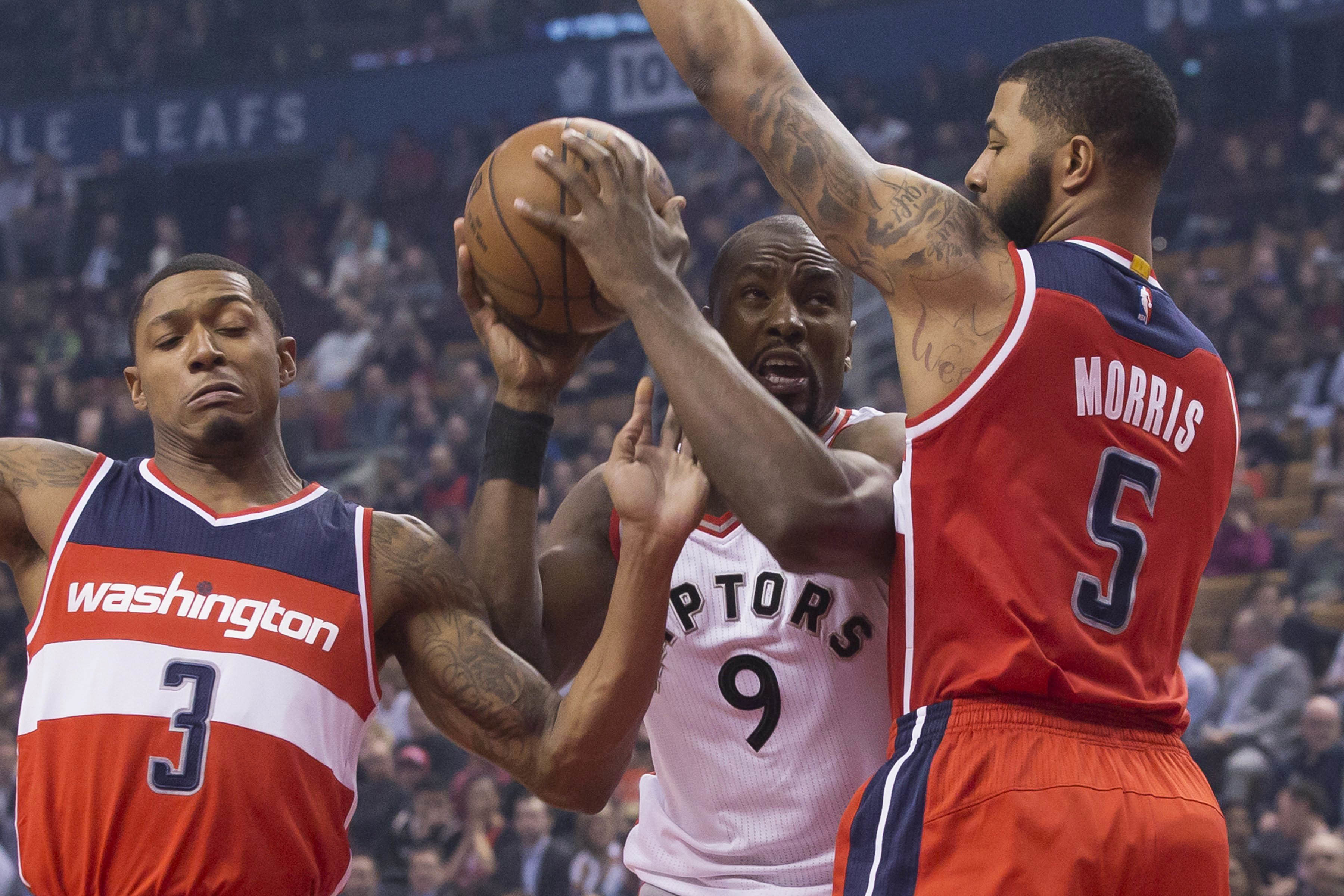 Wizards snap 8-game skid against Raptors with 105-96 win