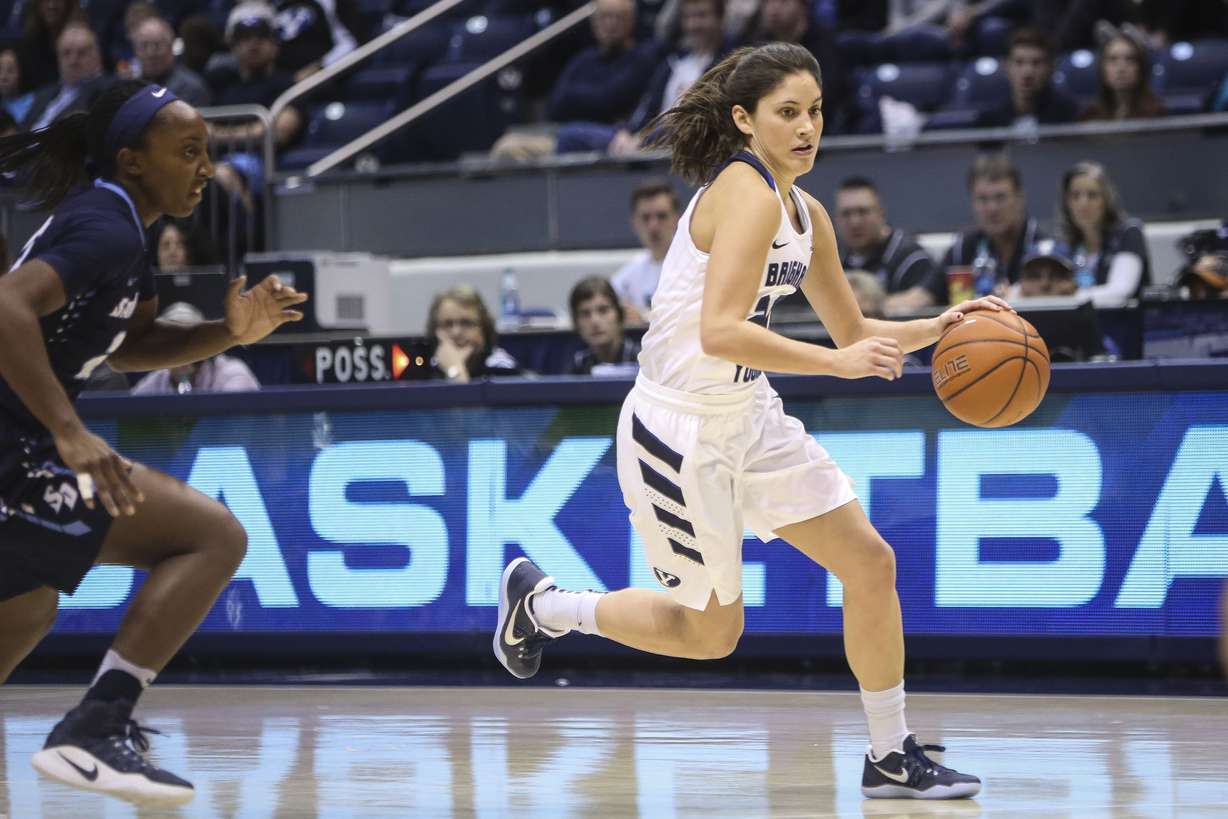 BYU guard Cassie Broadhead (20) drives the ball during the game against San Diego at the Marriott Center at Brigham Young University in Provo on Saturday, Jan. 14, 2017. (Photo: Nicole Boliaux, Deseret News)