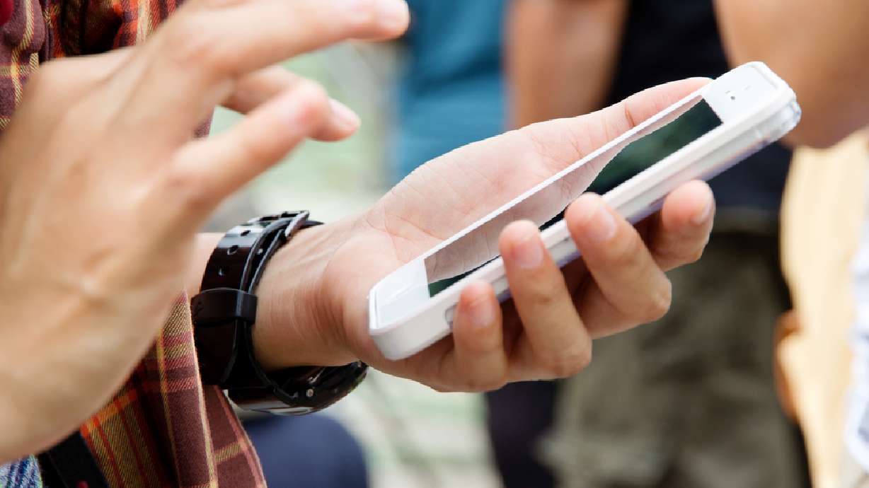 Dad’s plan to save teens from uncomfortable social situations goes viral