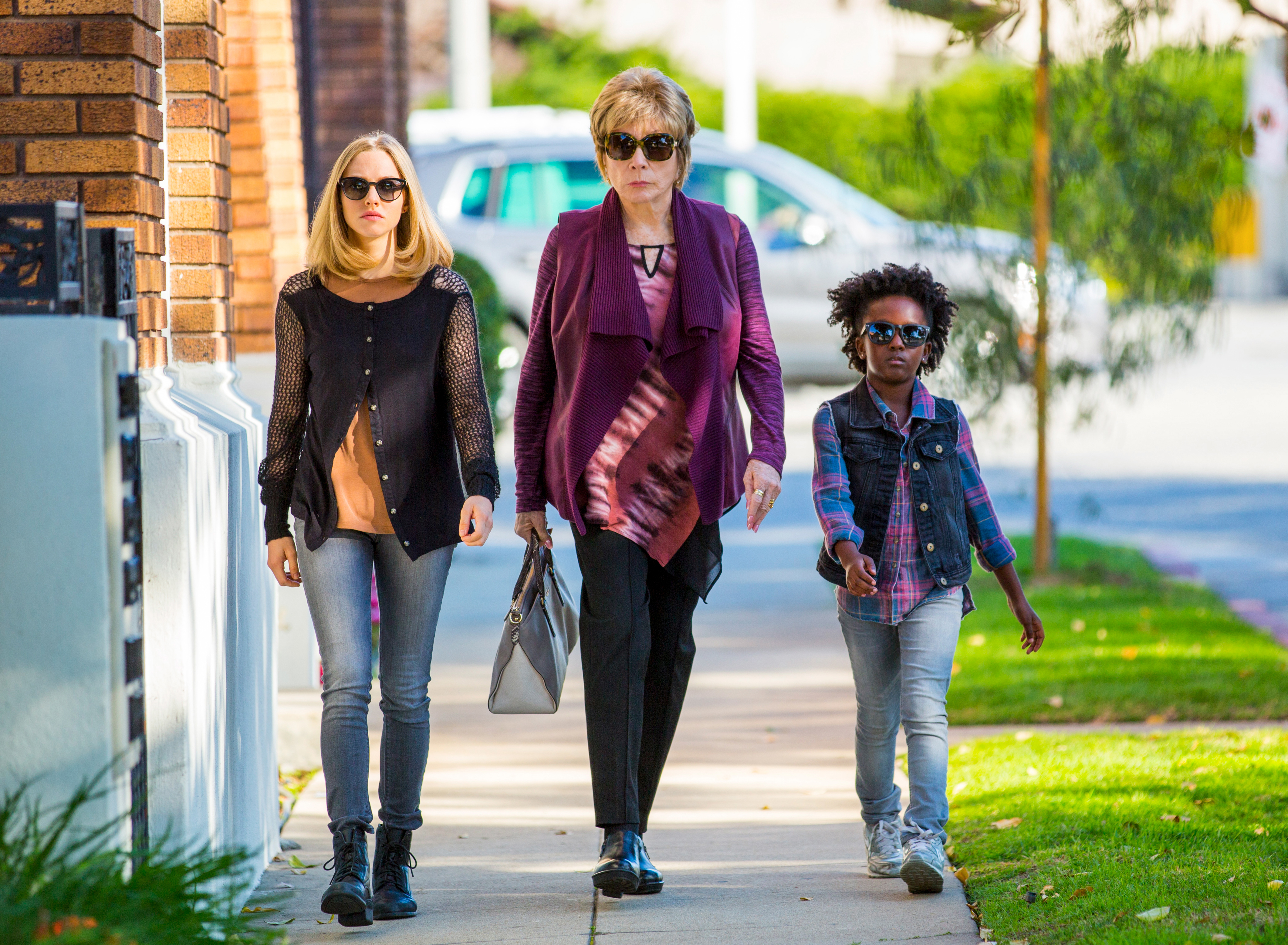 Shirley MacLaine sets the record straight