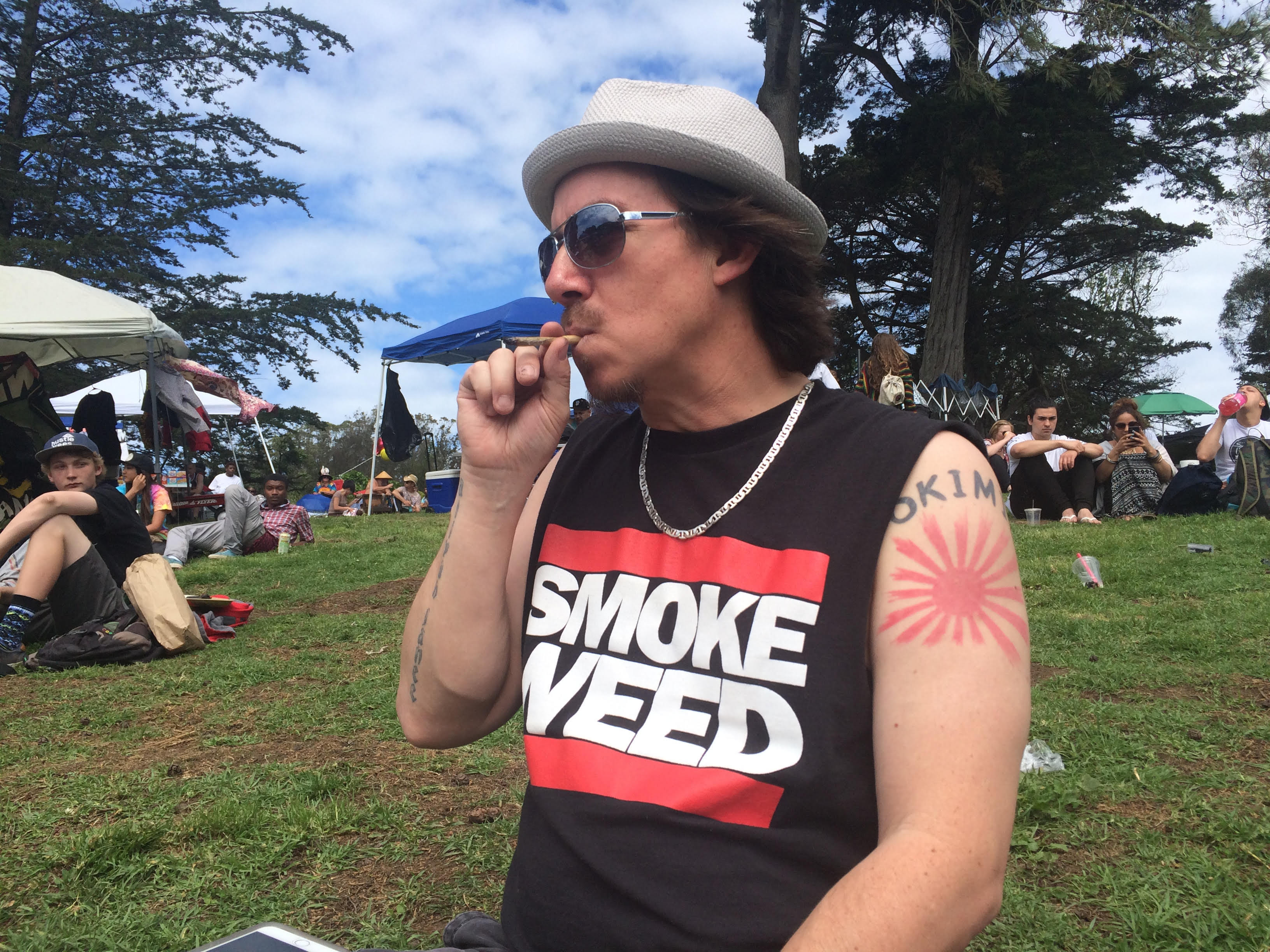 US snuffs pot fans' plans to party on tribal land near Vegas