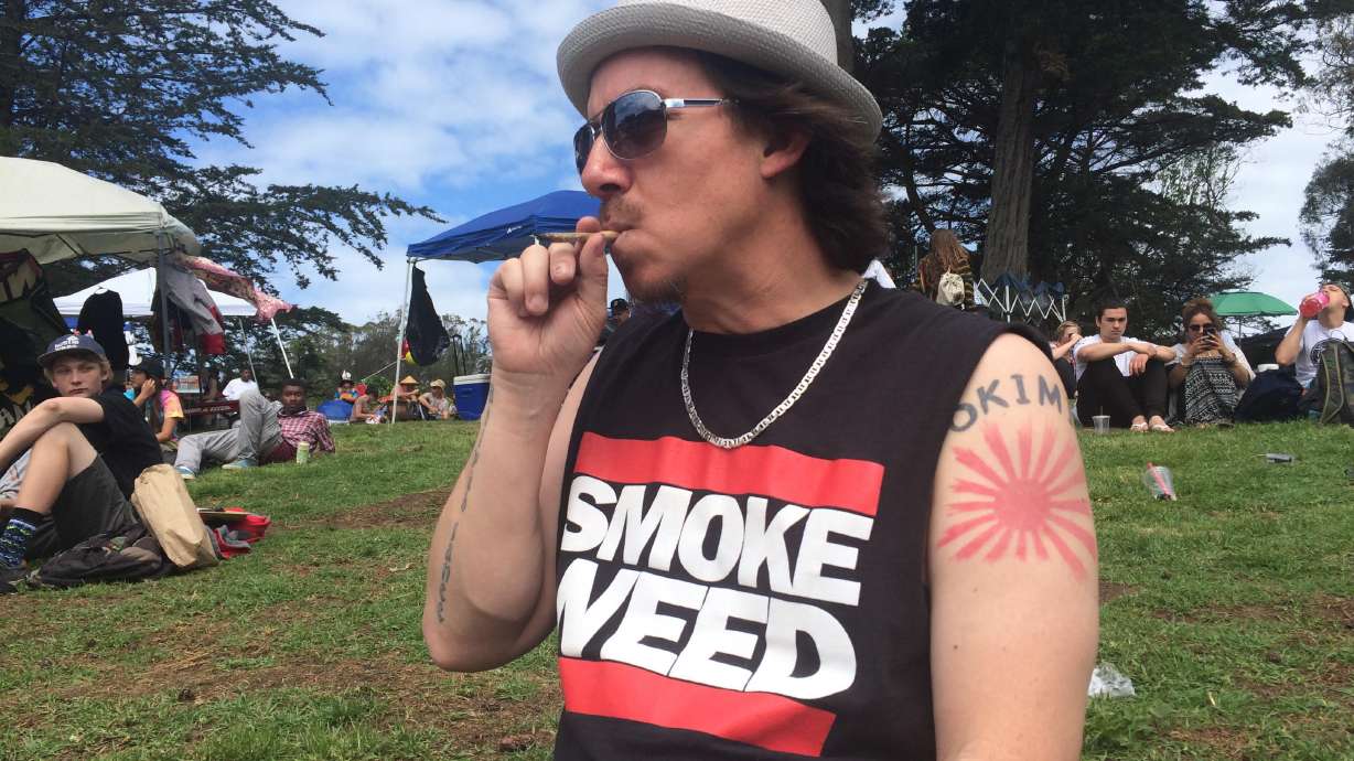 US snuffs pot fans' plans to party on tribal land near Vegas