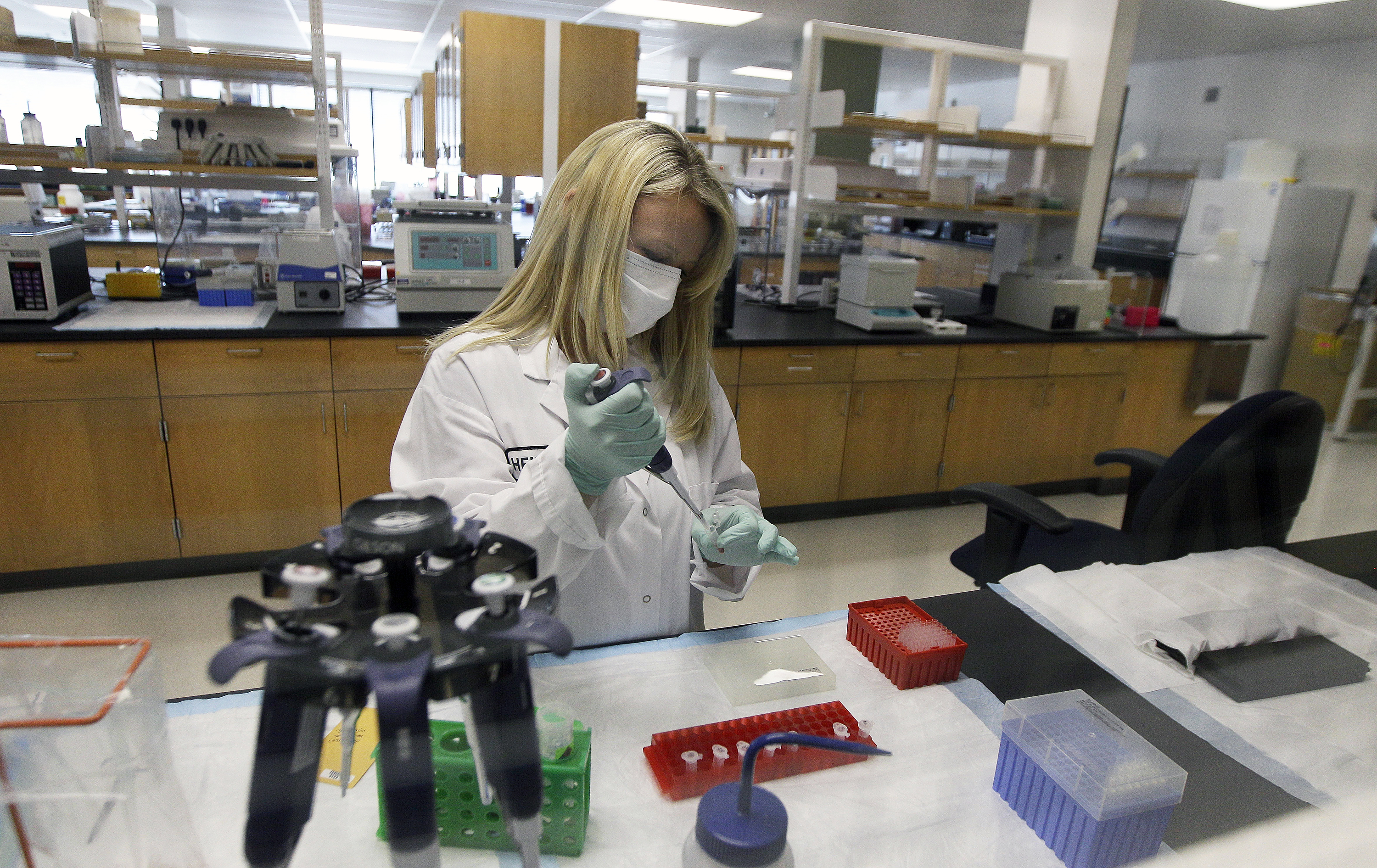 US police agencies with their own DNA databases stir debate