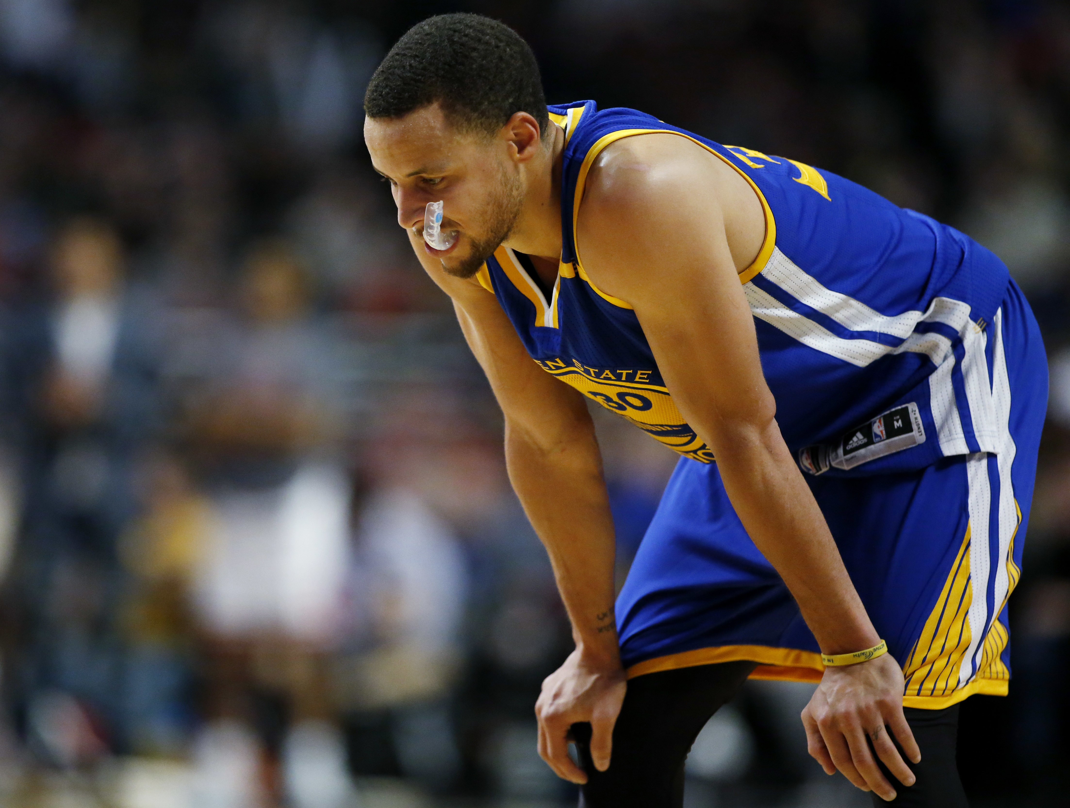 Not so golden Warriors: Curry slumping, team skidding