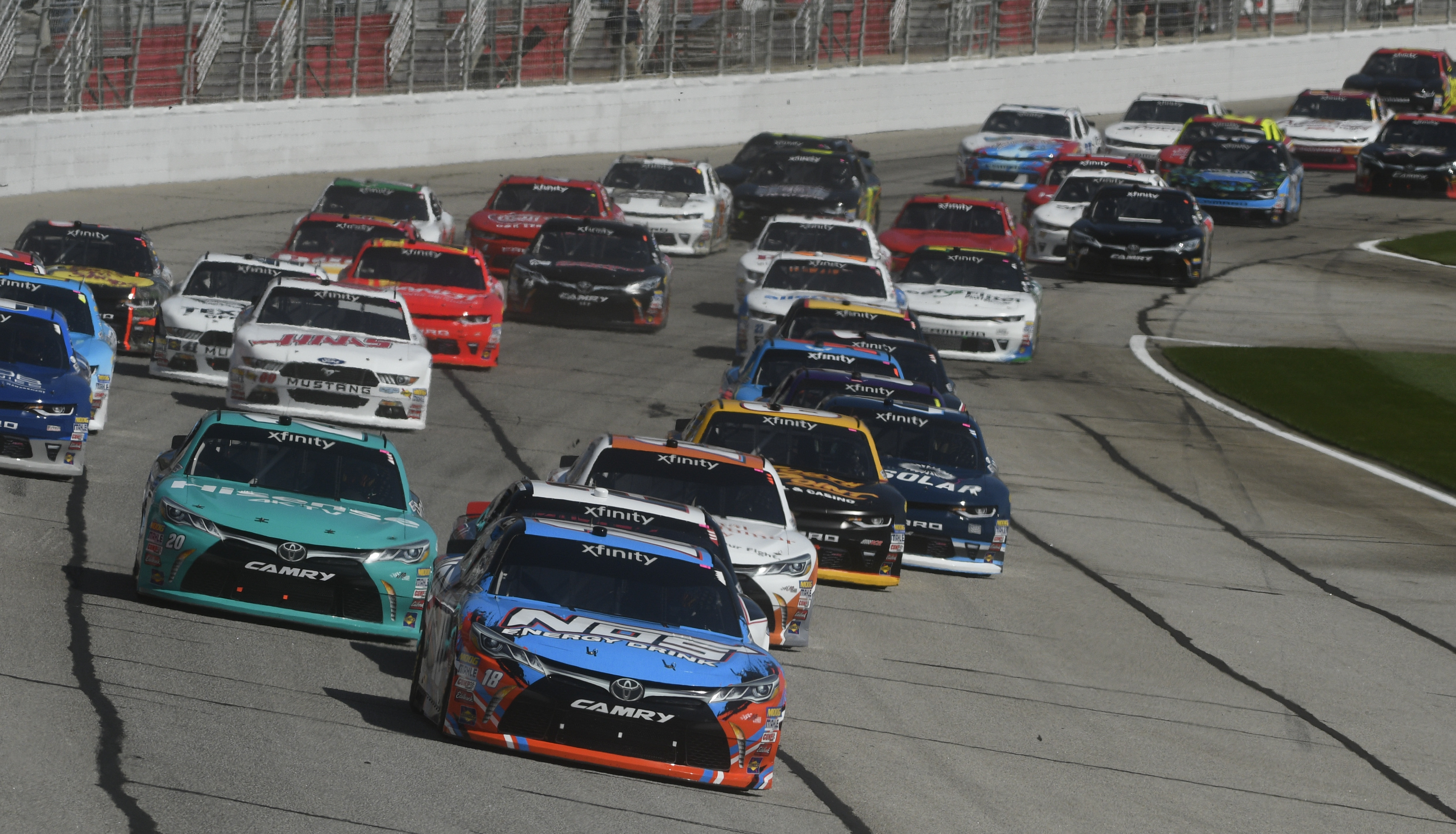 Kyle Busch wins Atlanta Xfinity race for 2nd year in a row